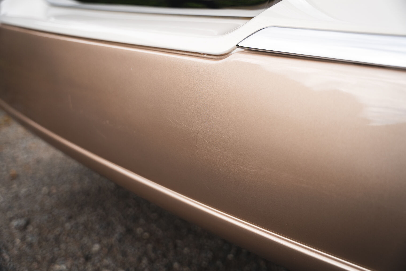 Exteriörbild på 2003 Lincoln Town Car