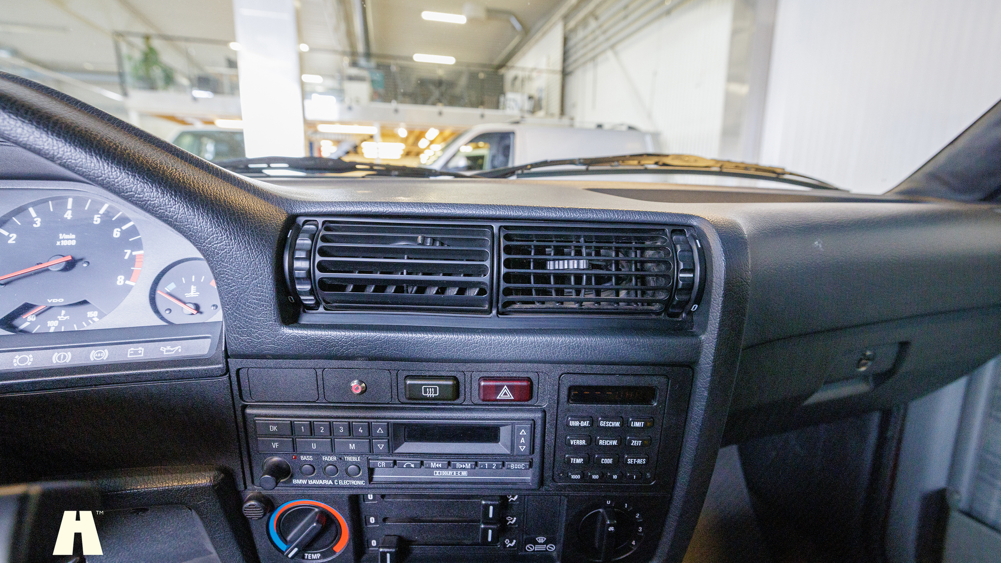 Interiörbild 1988 BMW E30 M3 EVO II