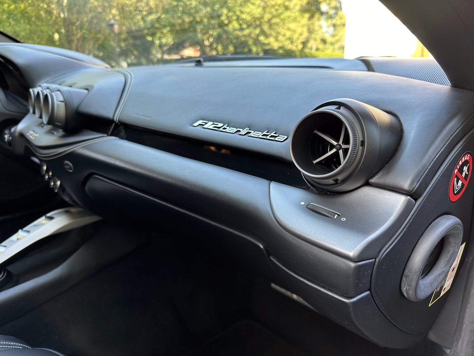 Interiörbild 2013 Ferrari F12 Berlinetta