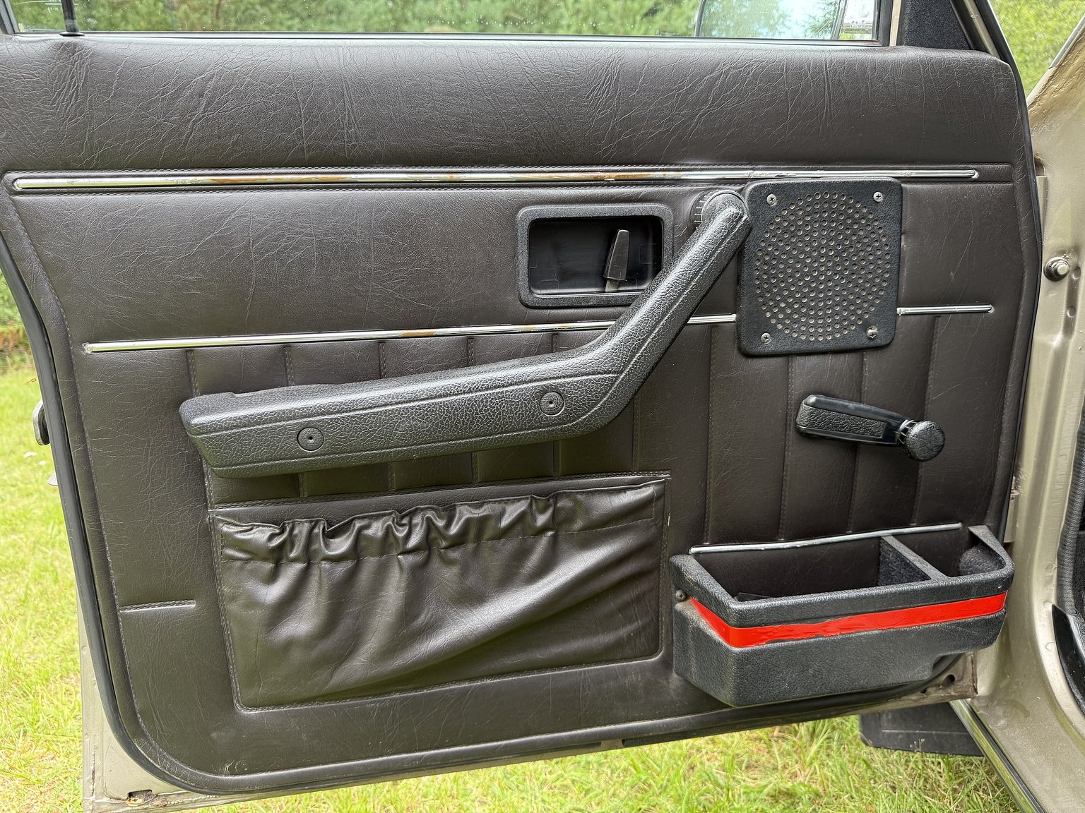 Interior image of 1976 Volvo 264 V6 GL Automatisk