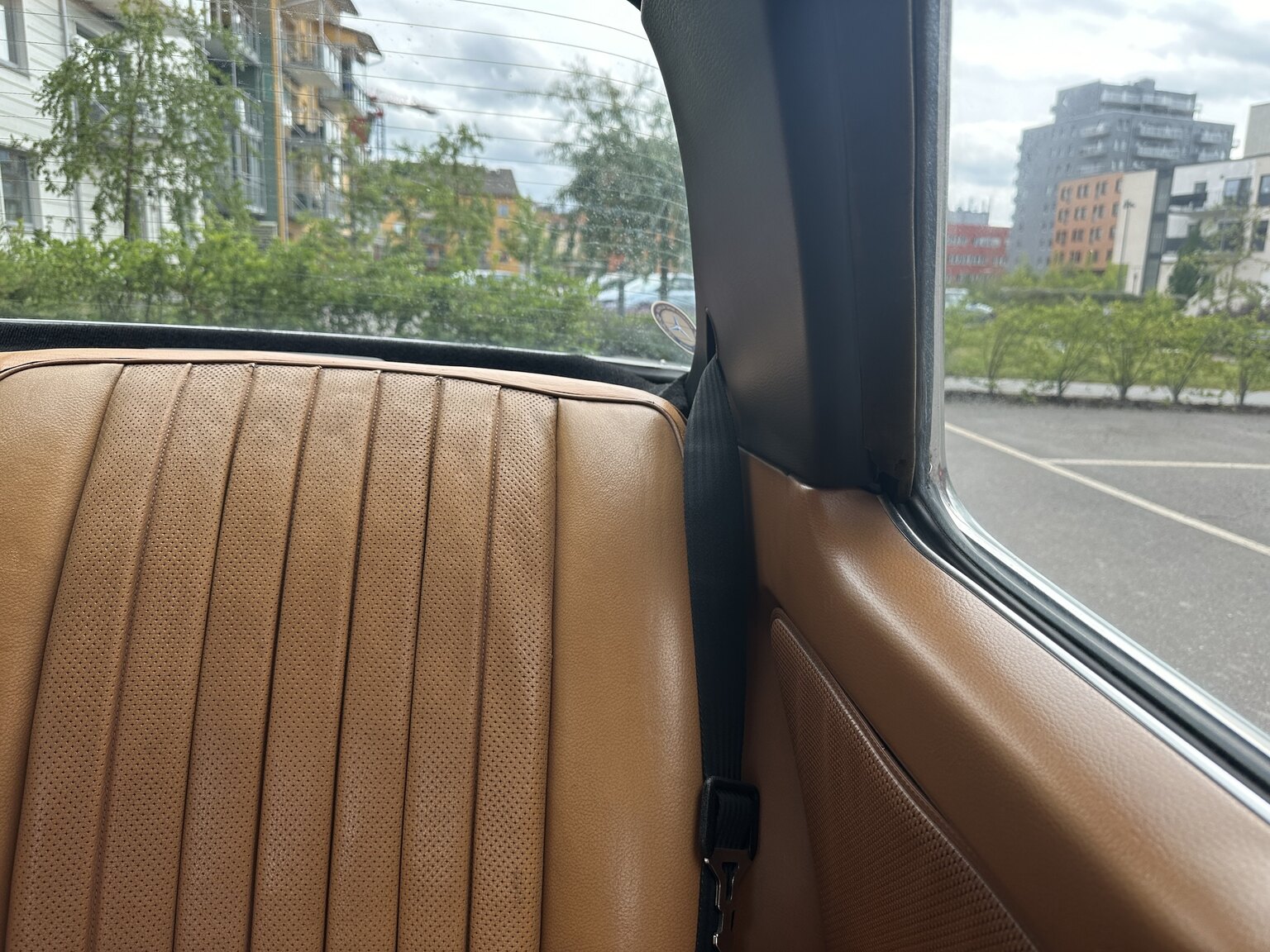 Interiörbild 1977 Mercedes-Benz 280 CE