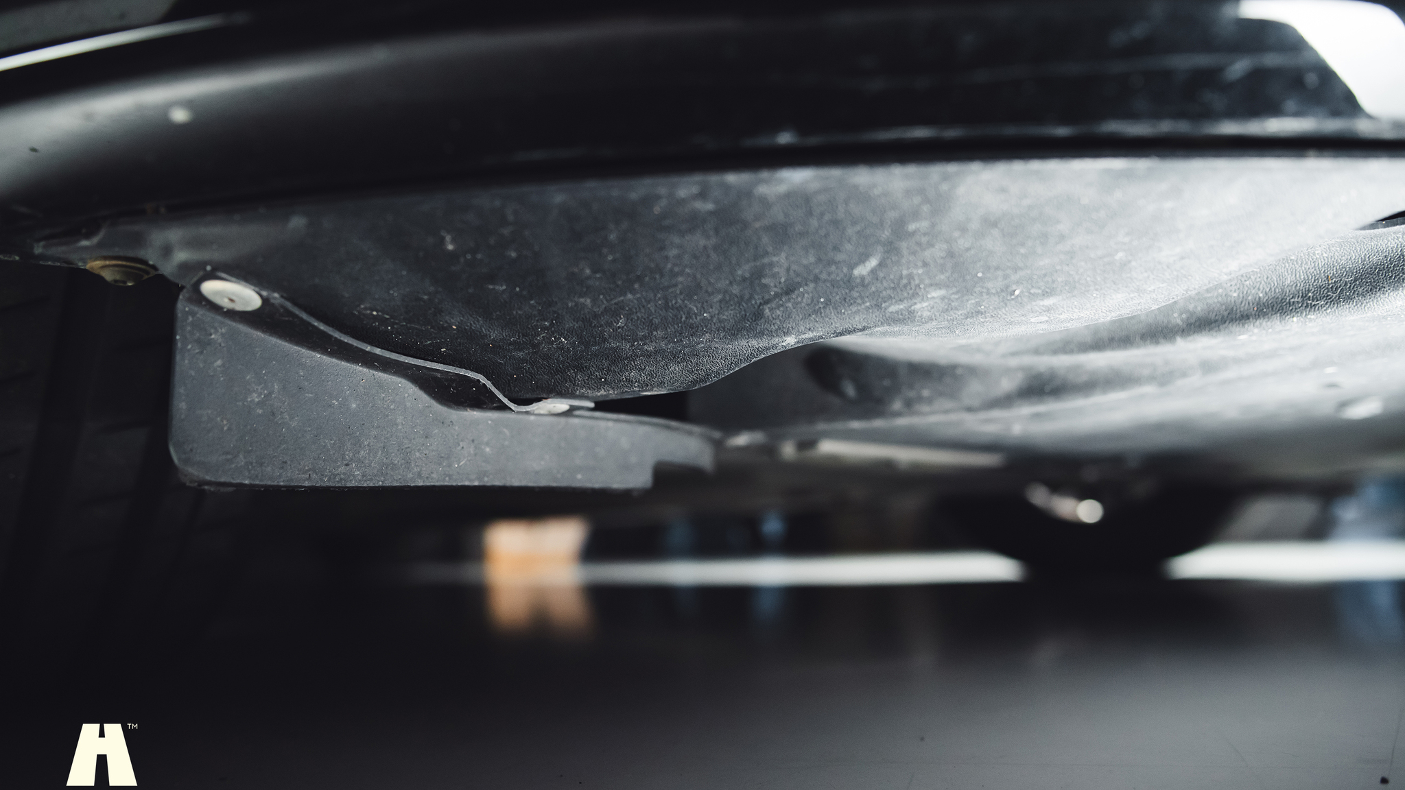 Image of 2019 Aston Martin DB11 AMR mechanics (26)