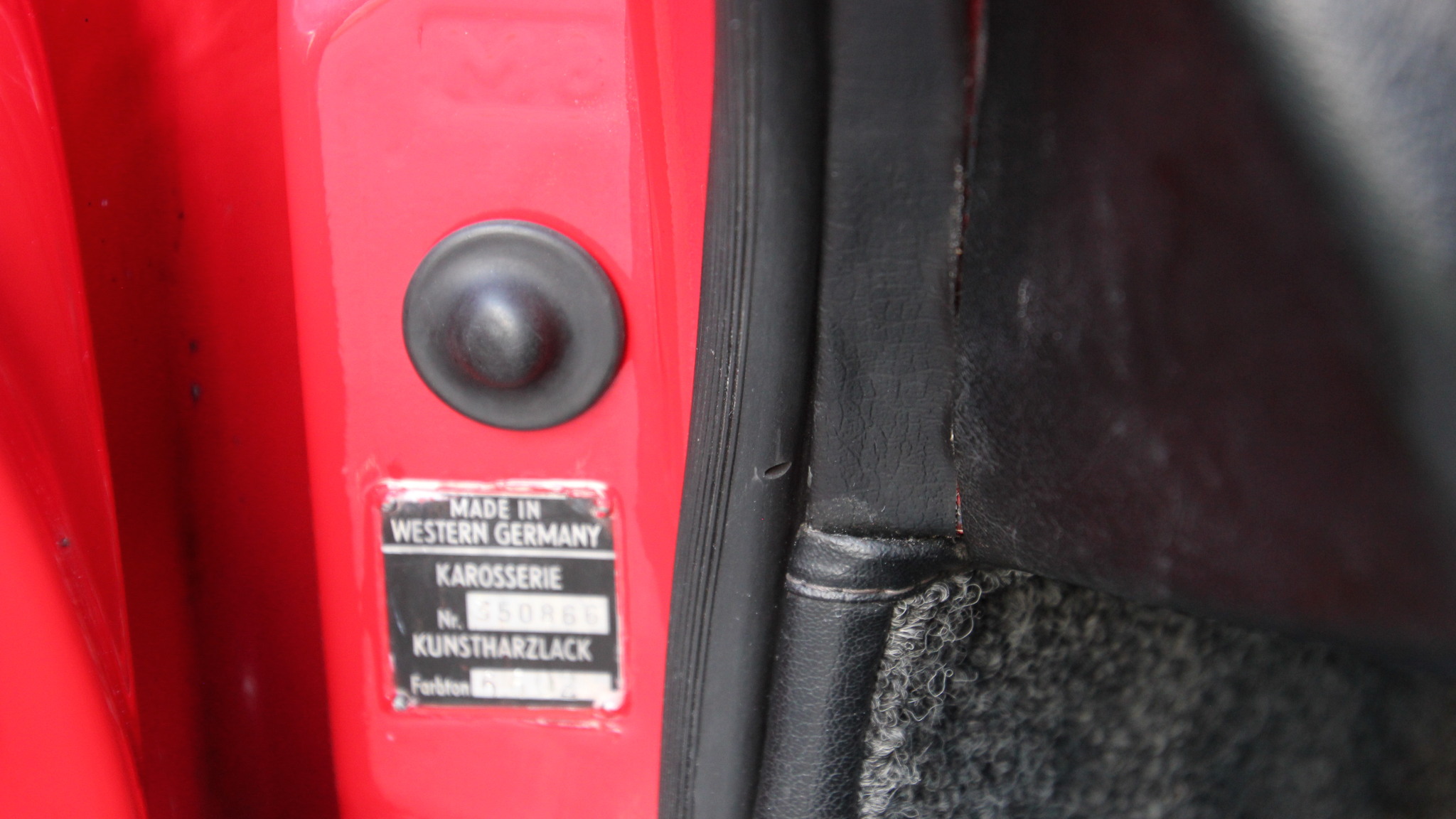 Interior image of 1966 Porsche 912