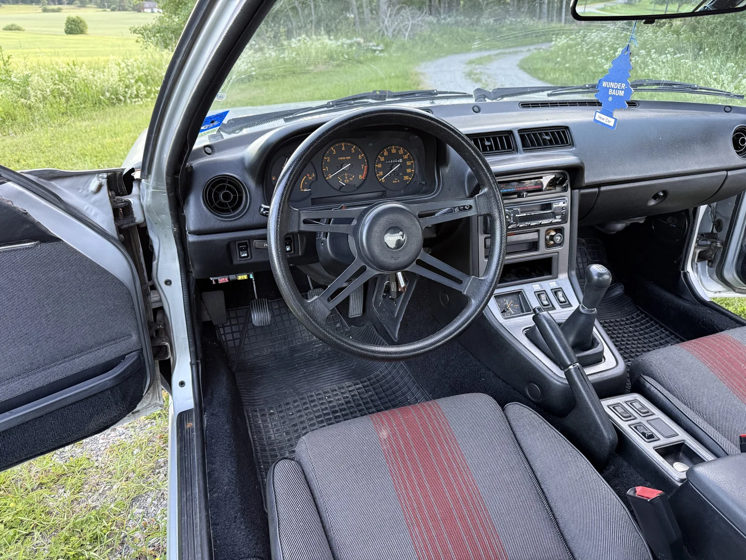Interiörbild 1983 Mazda RX-7 (1)