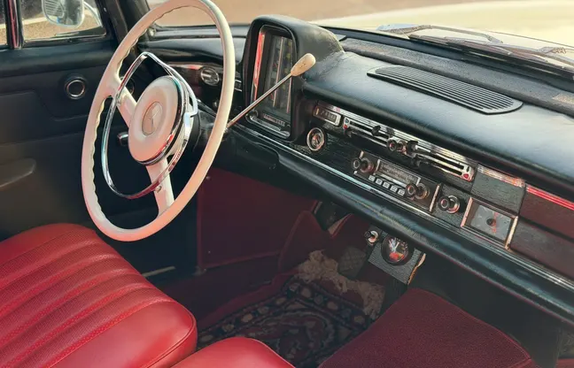1965 Mercedes-Benz 220 Sb – Interiör