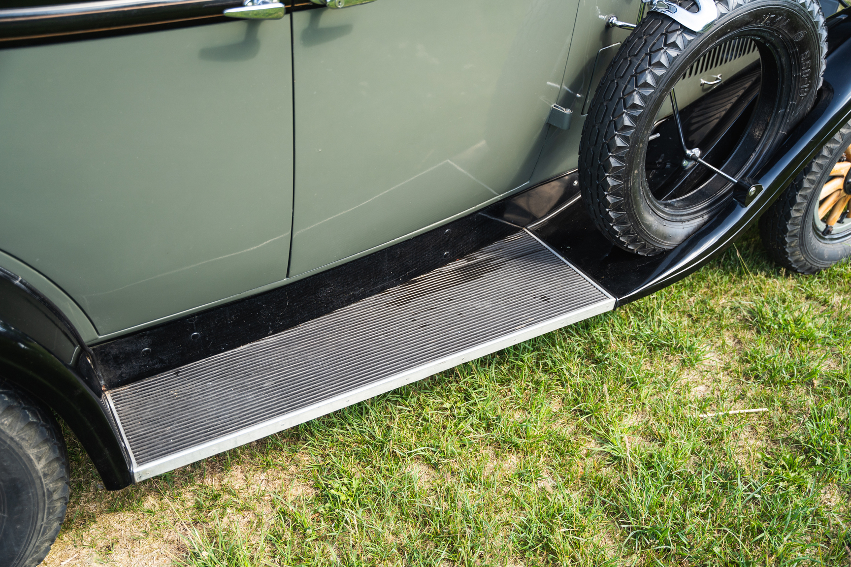 Exteriörbild på 1929 Dodge Brother Six