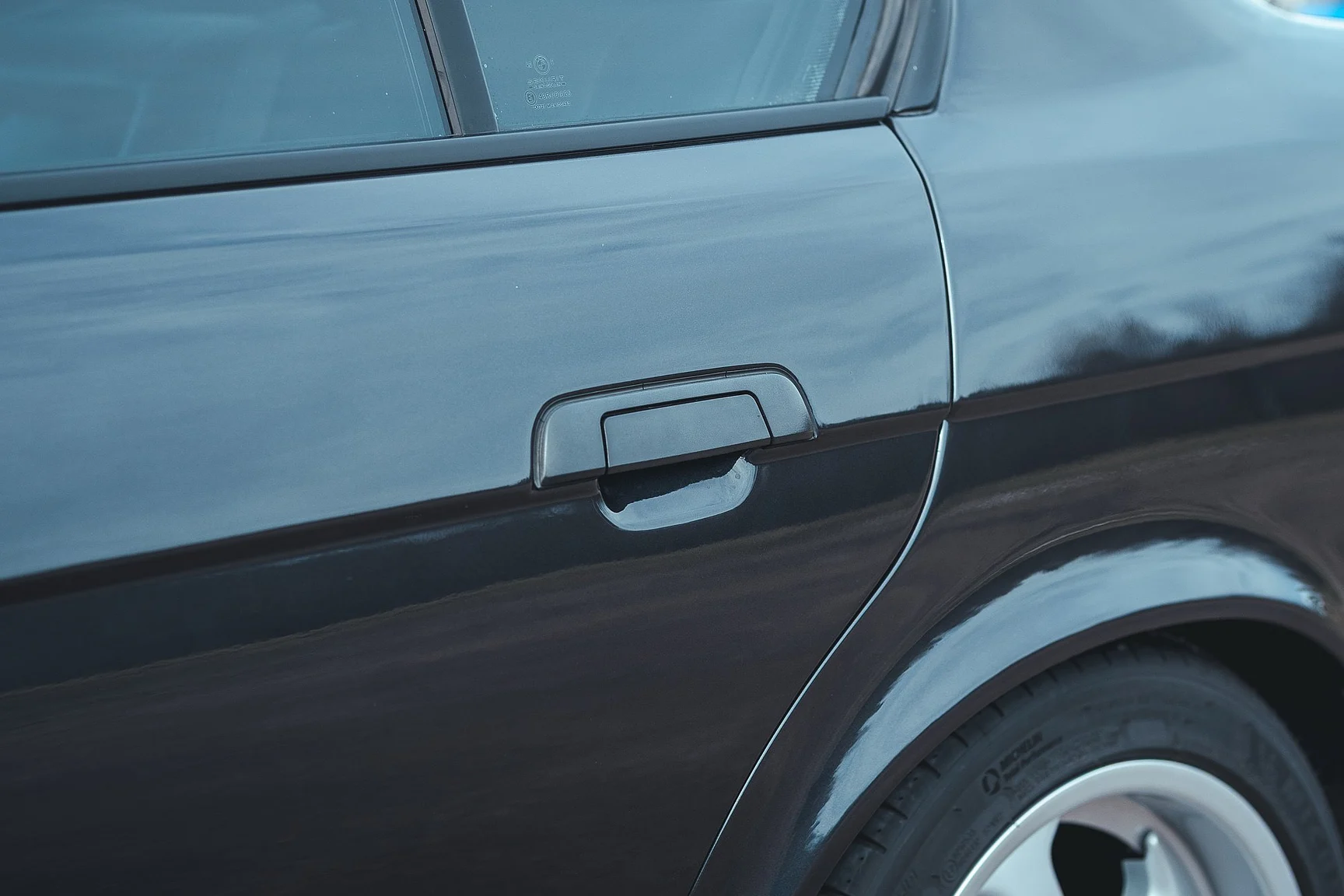 Aussenfoto 1992 BMW M5 3.8 (30)