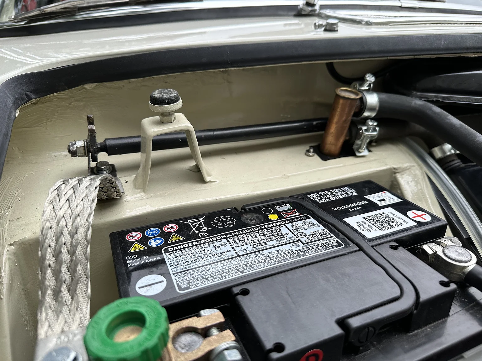 Image of 1964 Volvo P1800S (13) mechanics