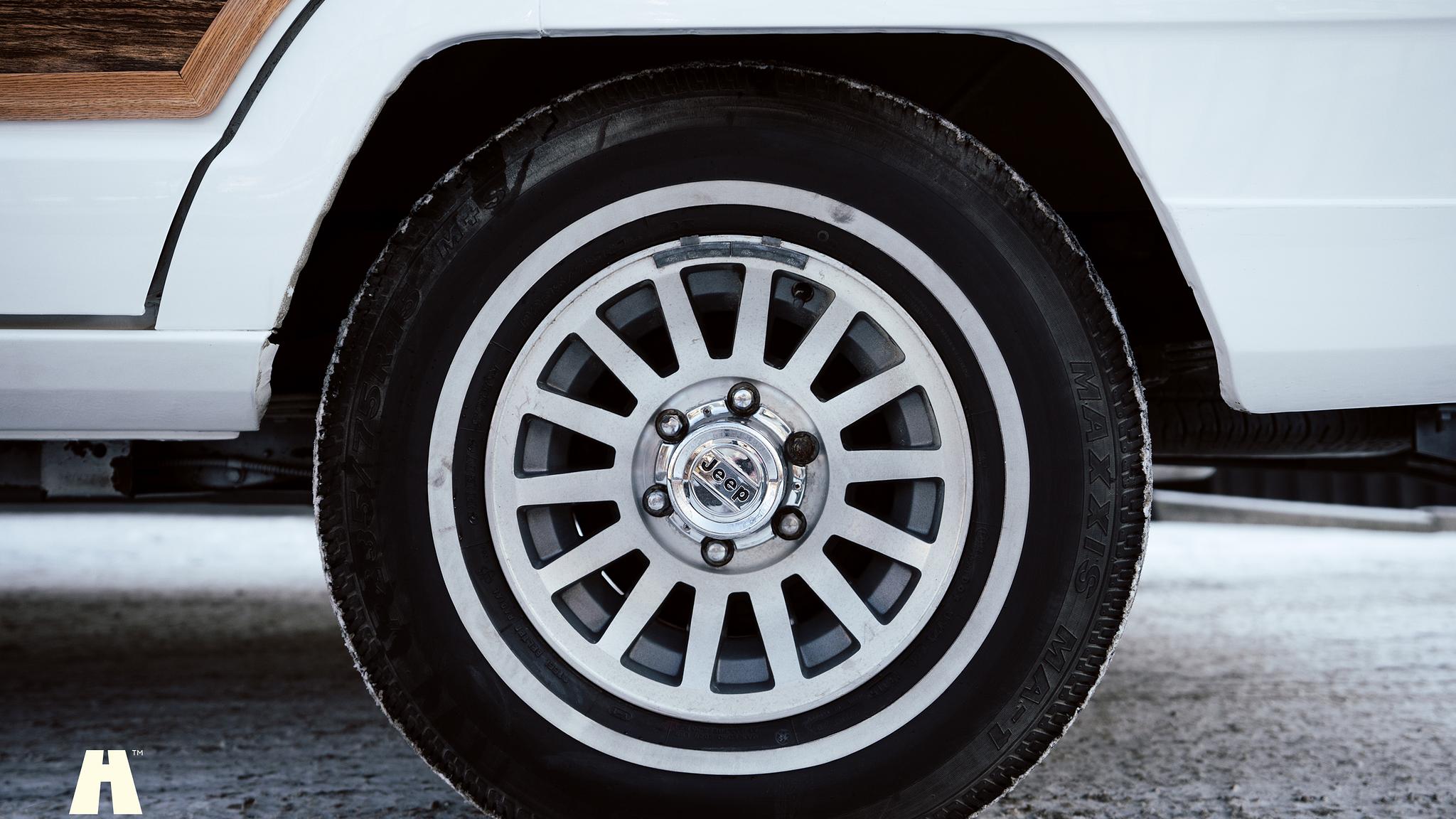 Aussenfoto 1991 Jeep Grand Wagoneer 1991 (18)