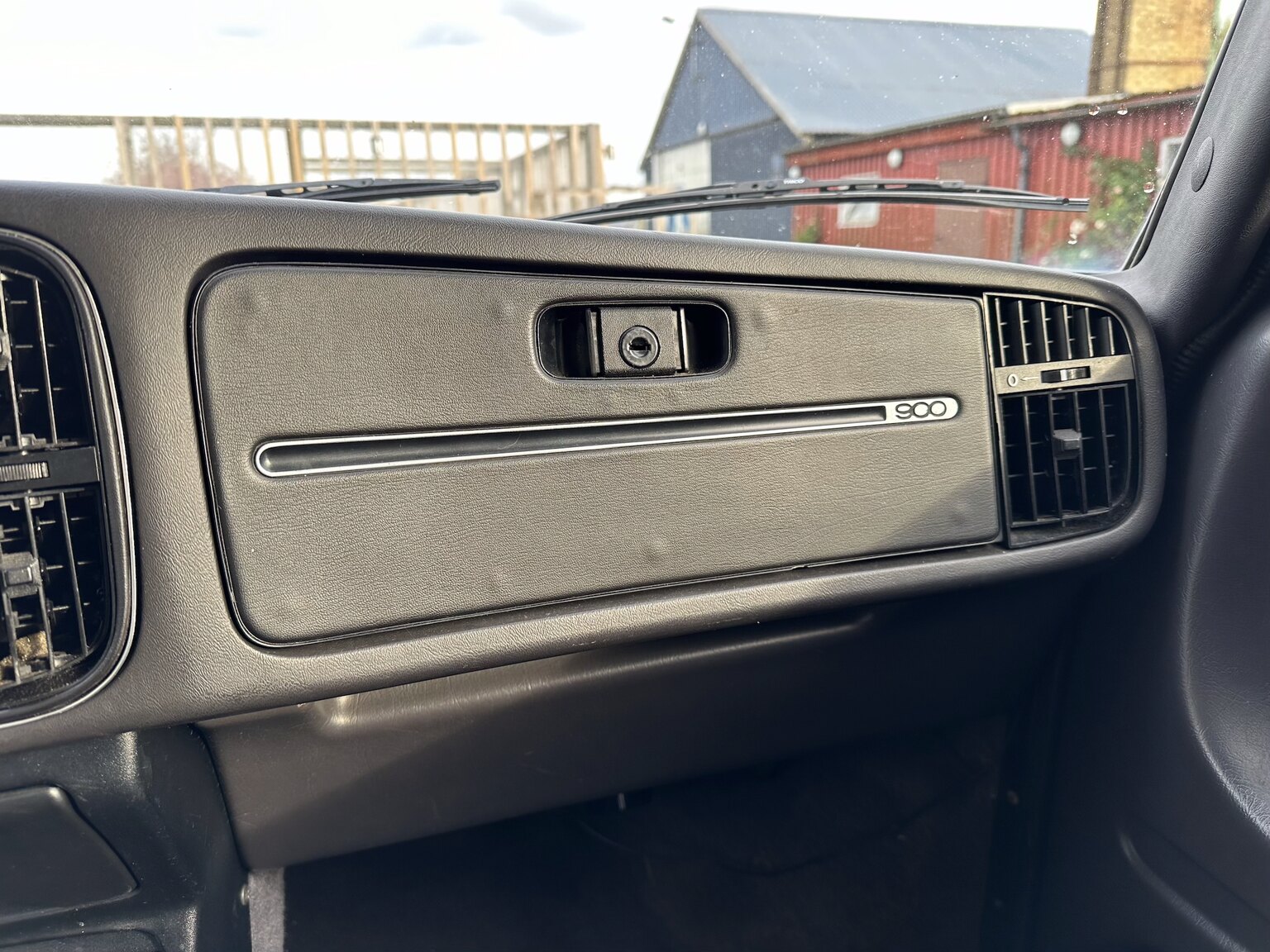 Interior image of 1991 Saab 900 Turbo