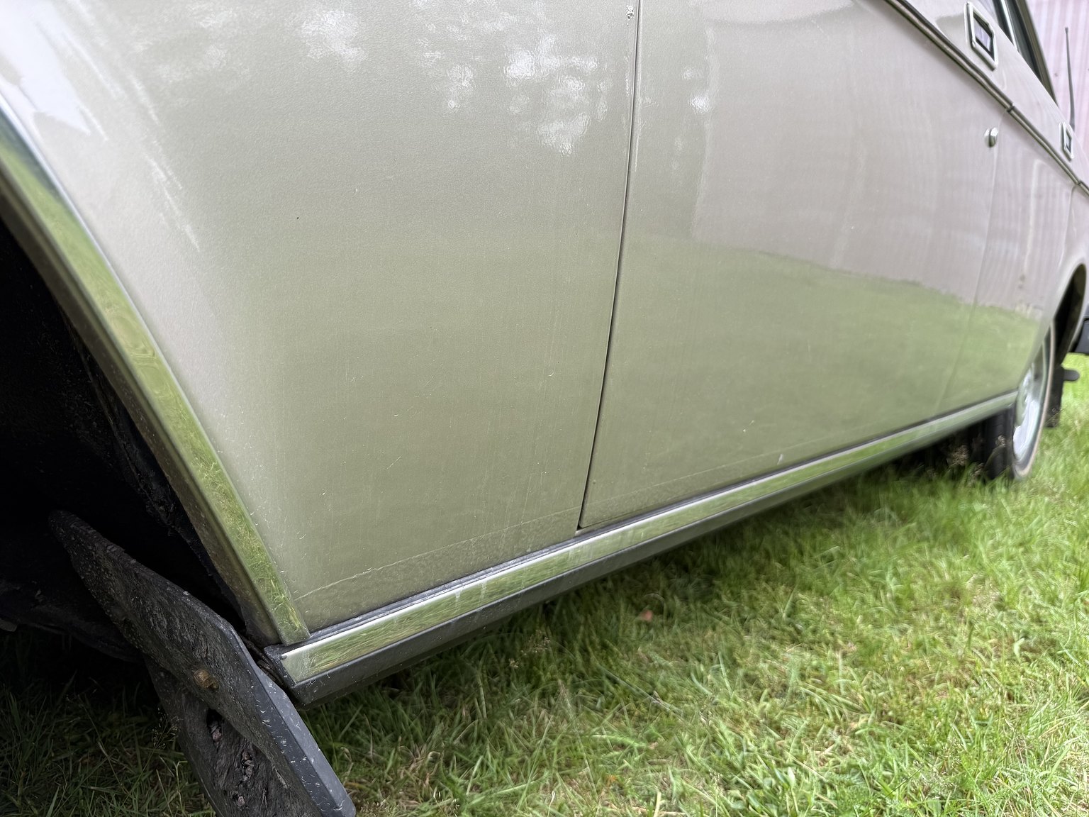 Exterior image of 1976 Volvo 264 V6 GL Automatisk
