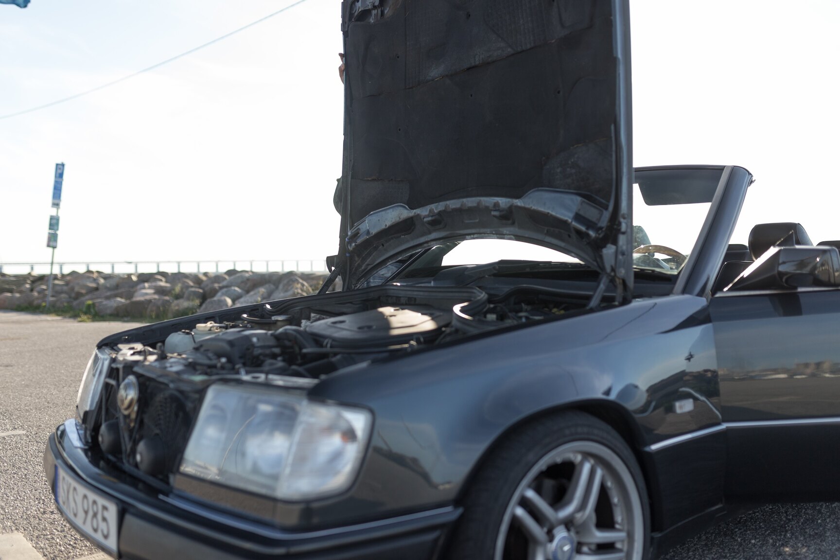Image of 1993 Mercedes-Benz 300 CE-24 Cabriolet mechanics