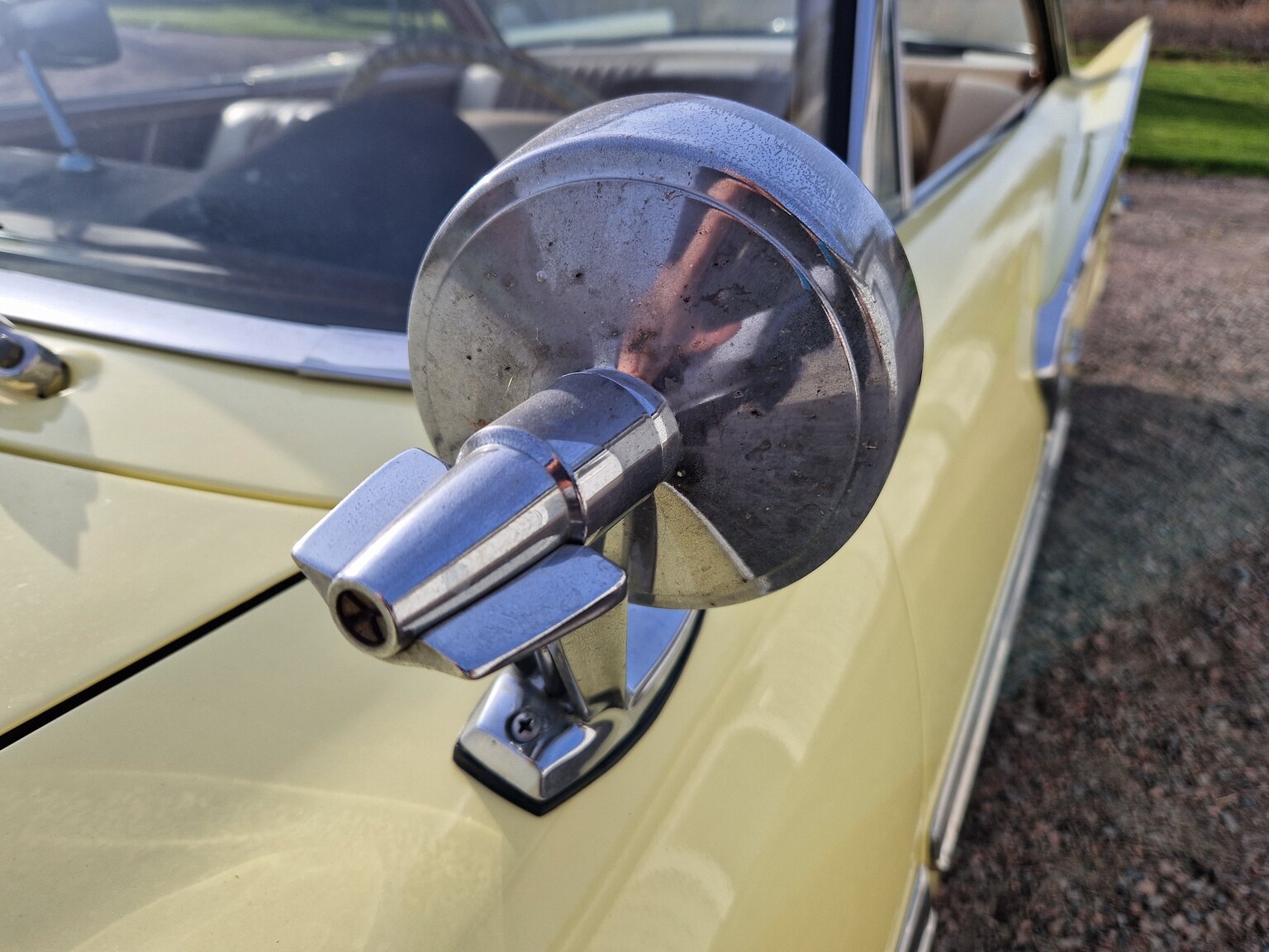 Exteriörbild på 1961 Chrysler Windsor Coupé