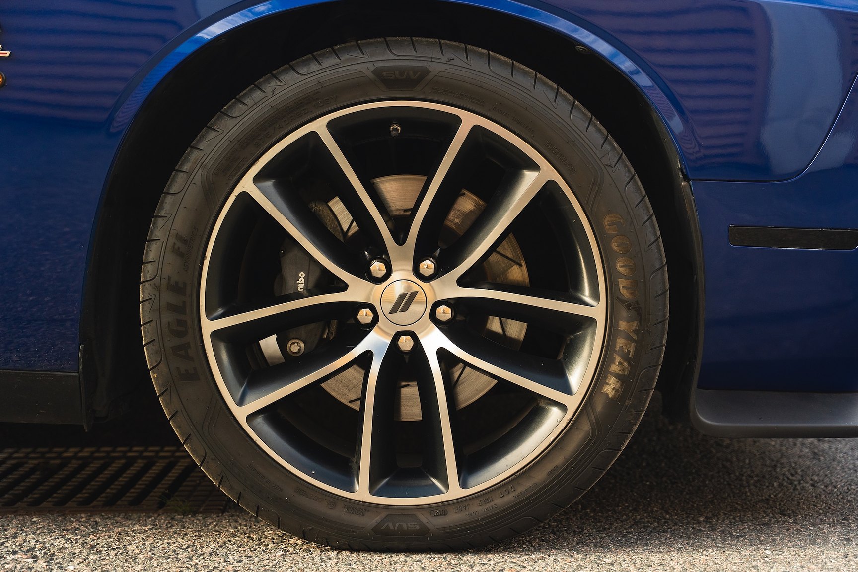 Exterior image of 2018 Dodge Challenger R/T 392