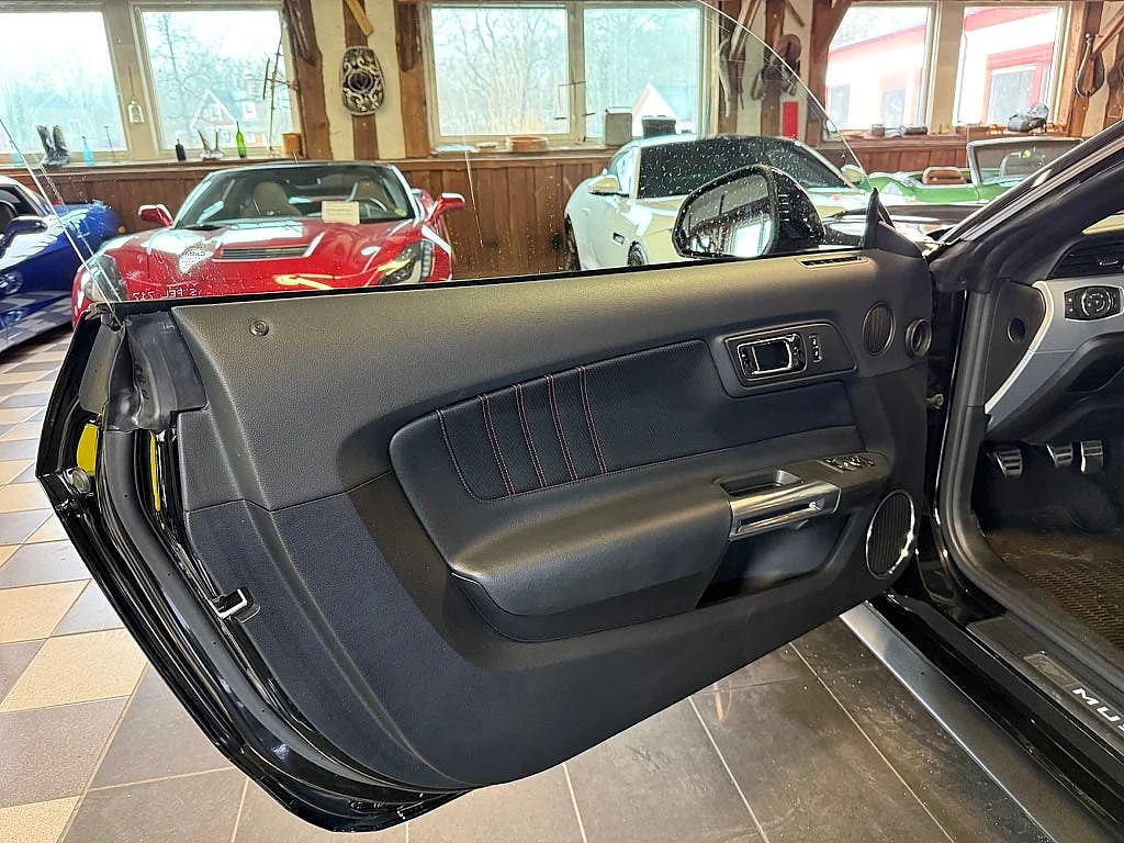 Bild von 2017 Ford Mustang (19)