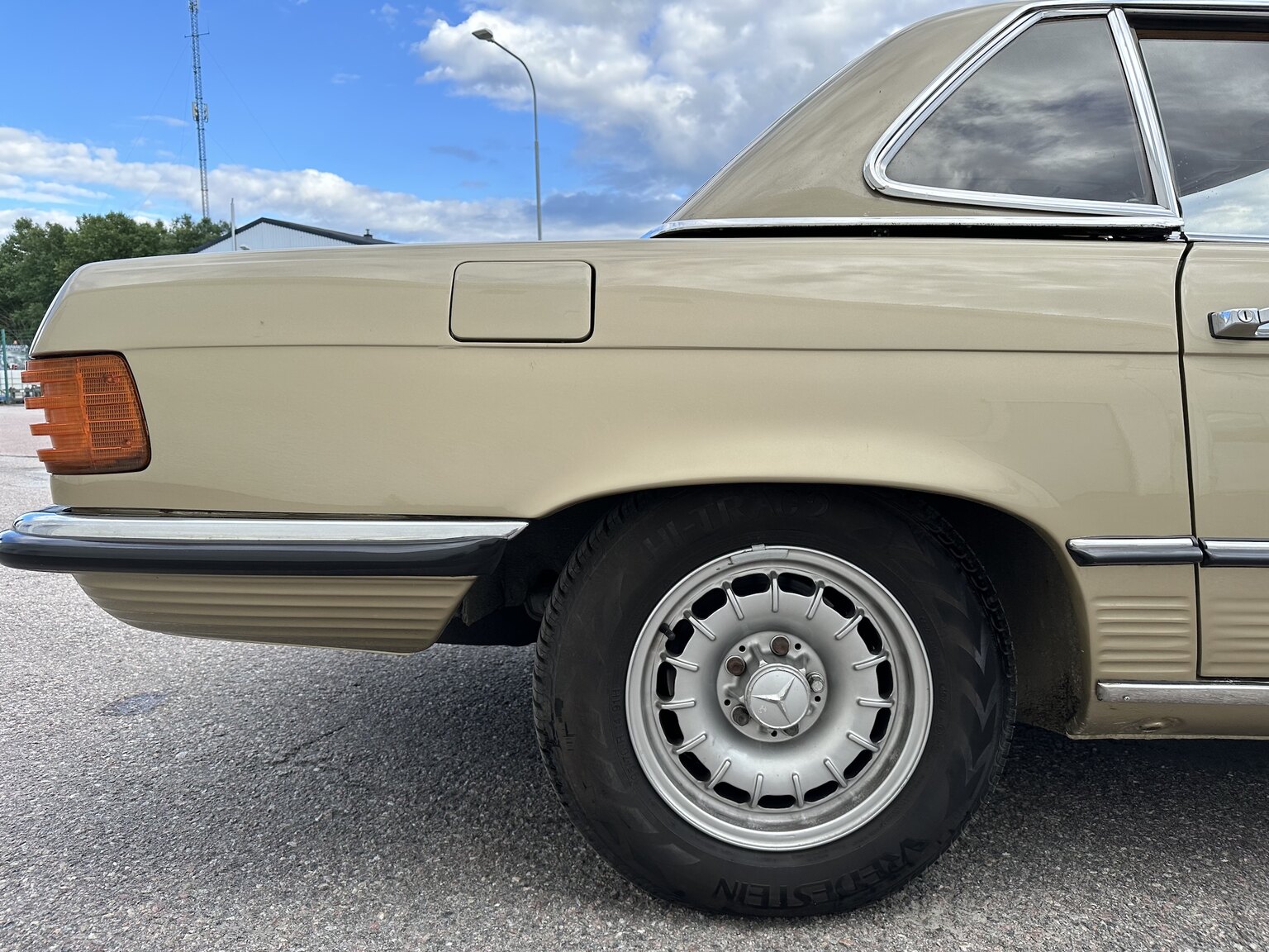 Aussenfoto 1974 Mercedes benz 450 SL