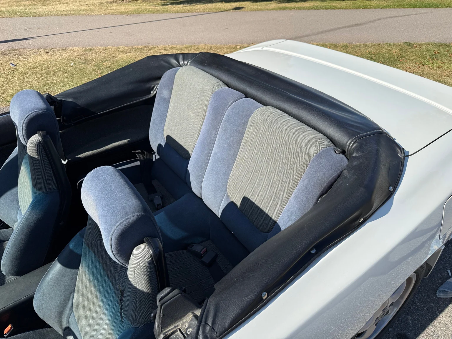 Innenraumfoto von 1988 Toyota Celica Cabriolet (1)