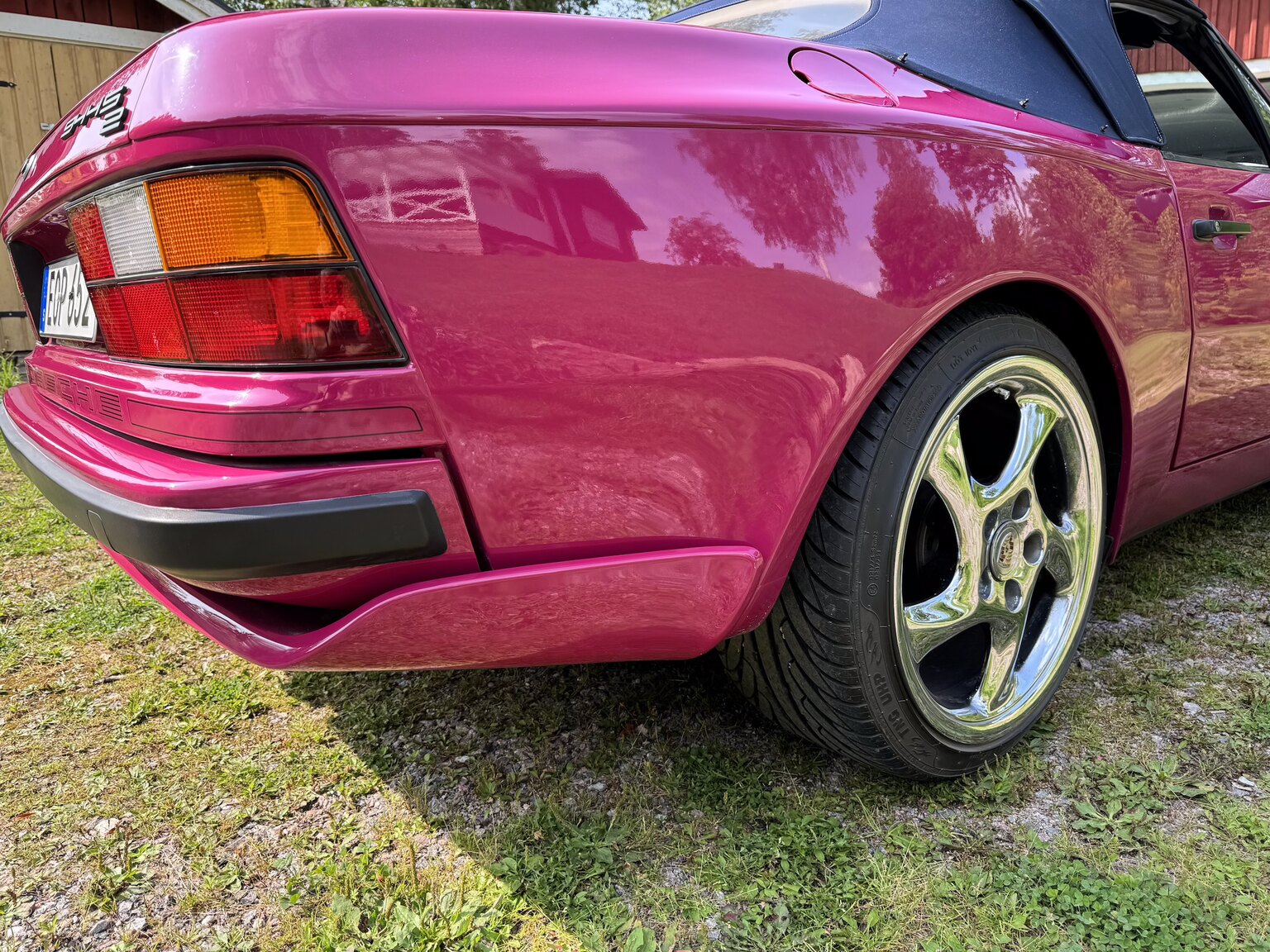 Exteriörbild på 1990 Porsche 944 S2 Convertible