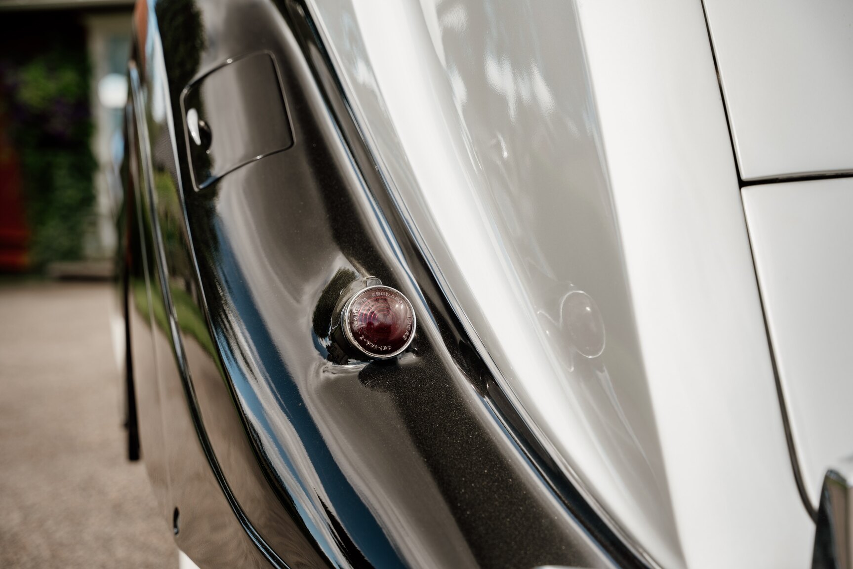 Exterior image of 1949 Rolls Royce Silver Wraith