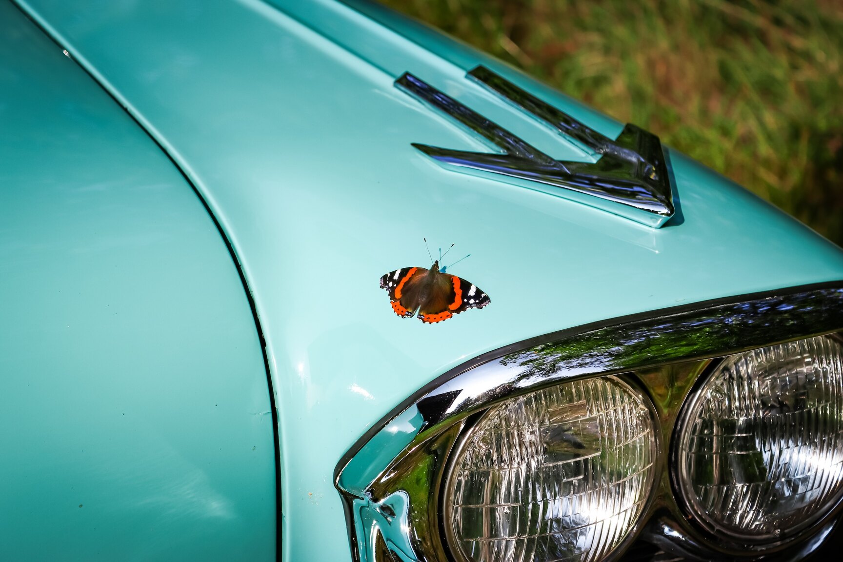 Exterior image of 1958 Pontiac Bonneville