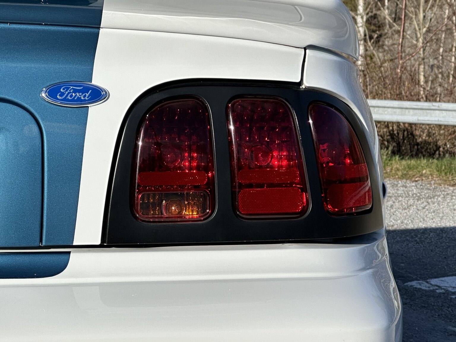 Exterior image of 1997 Ford Mustang Saleen S-281 Cobra