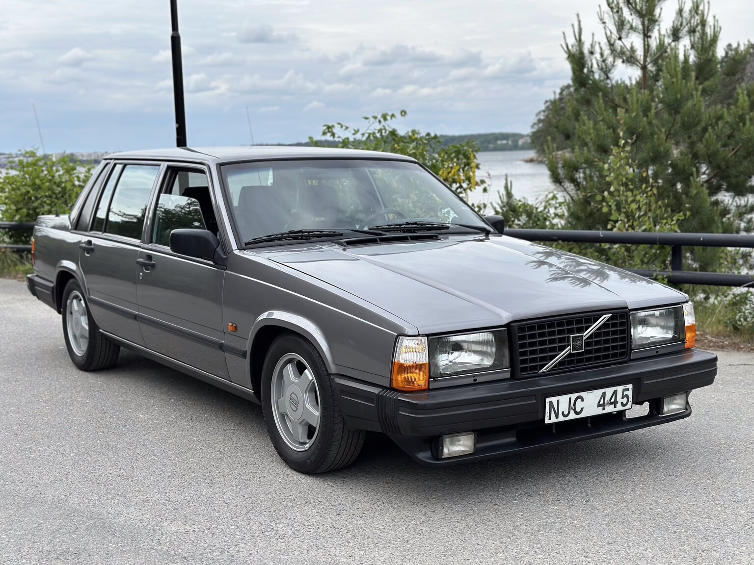 Exteriörbild på 1988 Volvo 740 Turbo