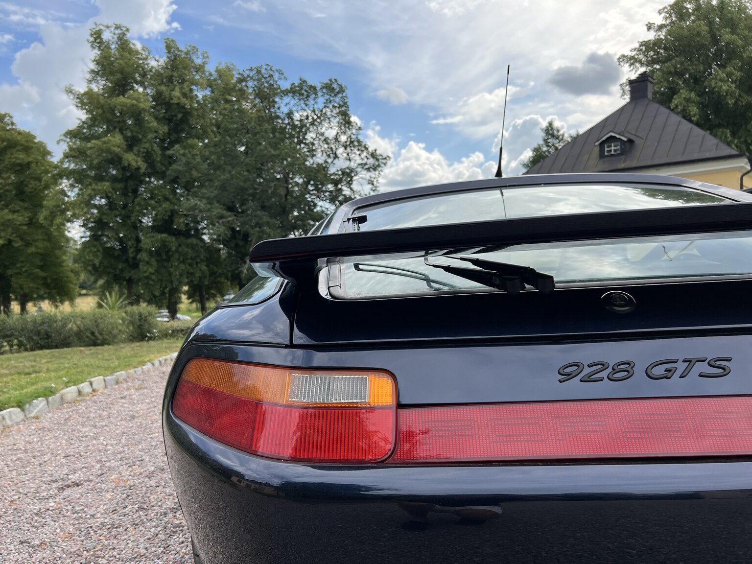 Exterior image of 1993 Porsche 928 GTS
