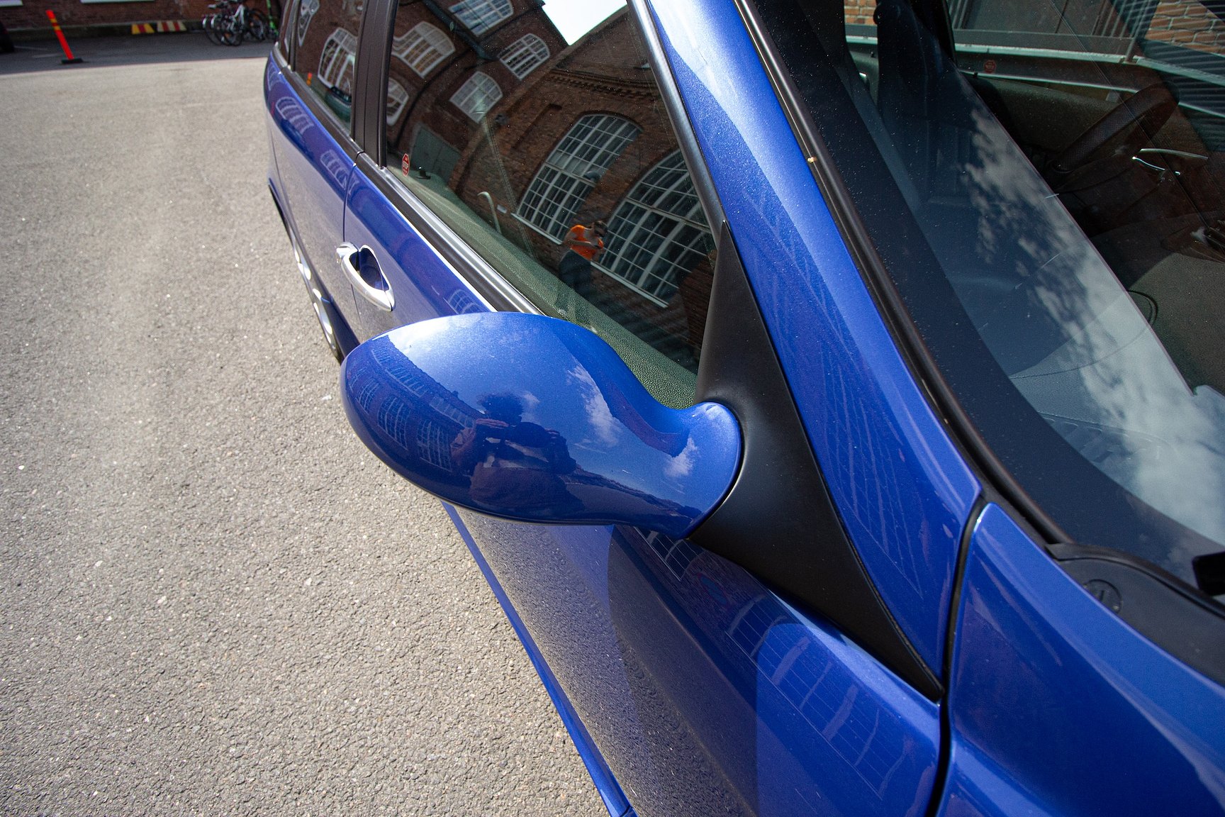 Exteriörbild på 2004 Alfa Romeo 156 GTA
