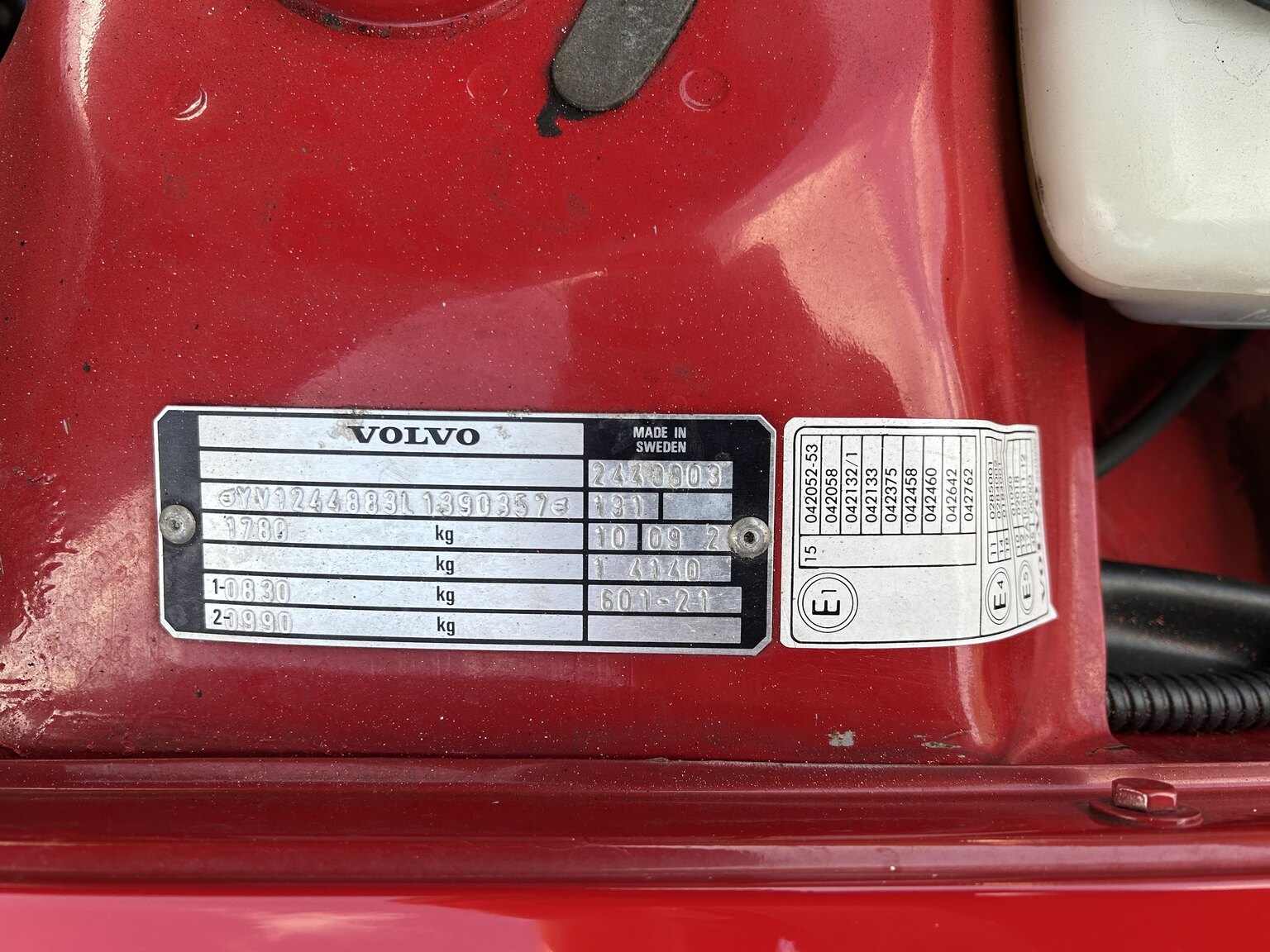 Image of 1990 Volvo 240 GL mechanics