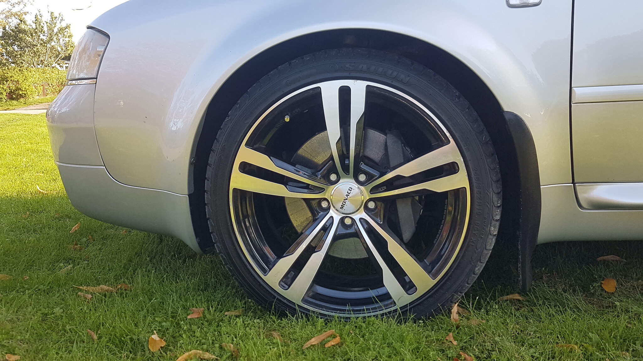 Exteriörbild på 2000 Audi S6 Avant