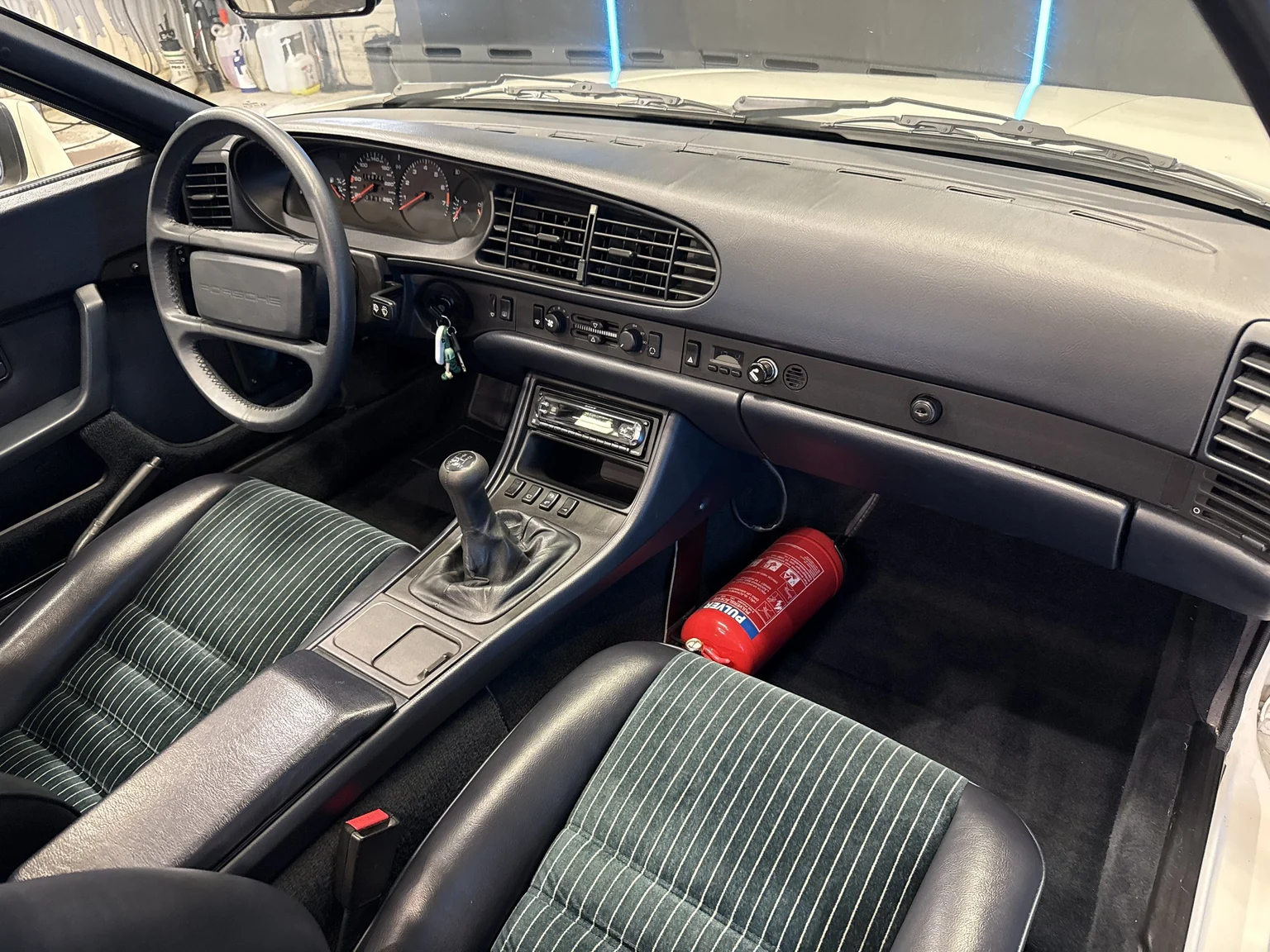 Innenraumfoto von 1989 Porsche 944 2.7 (53)