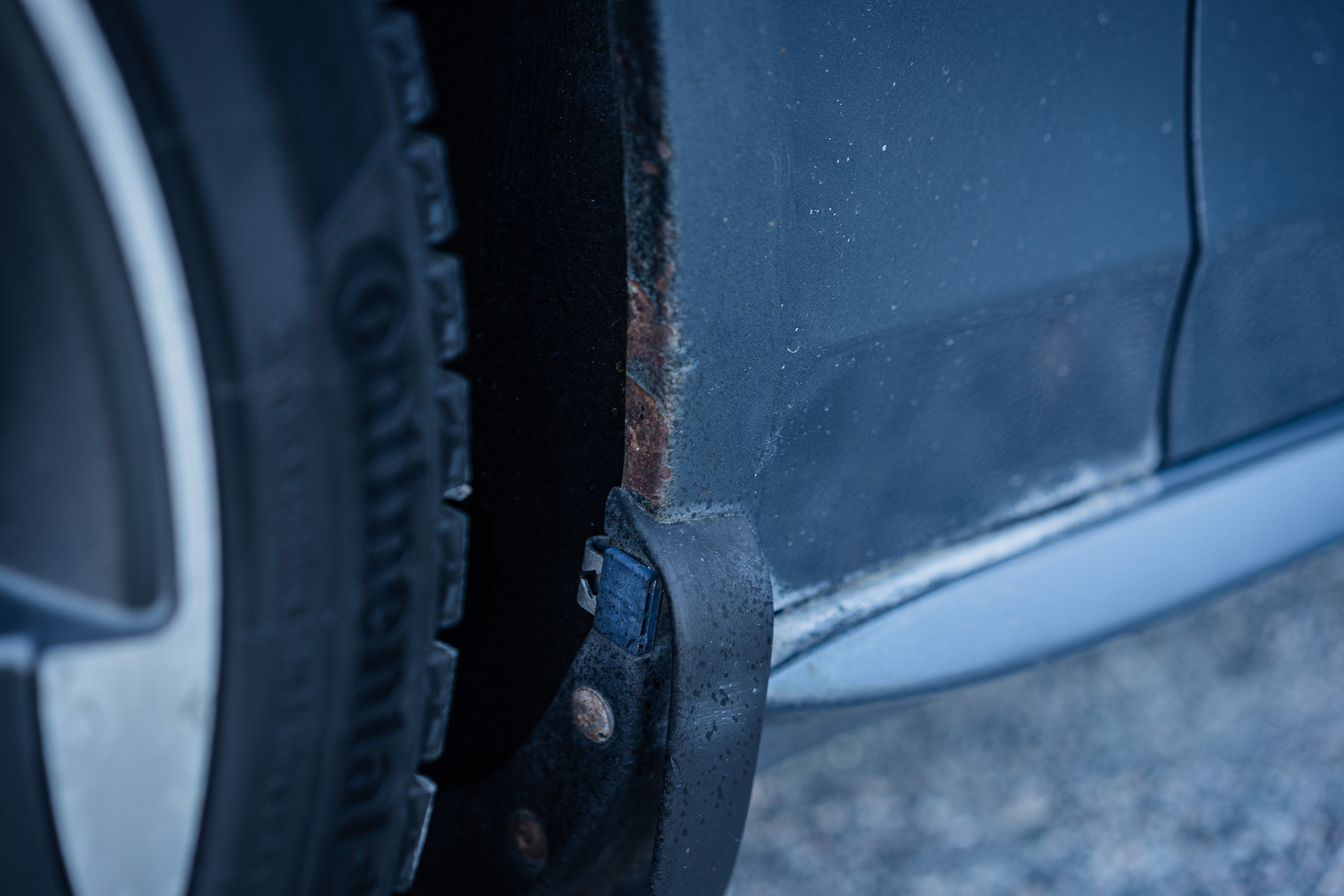 Exterior image of 2011 Audi S4 (38)