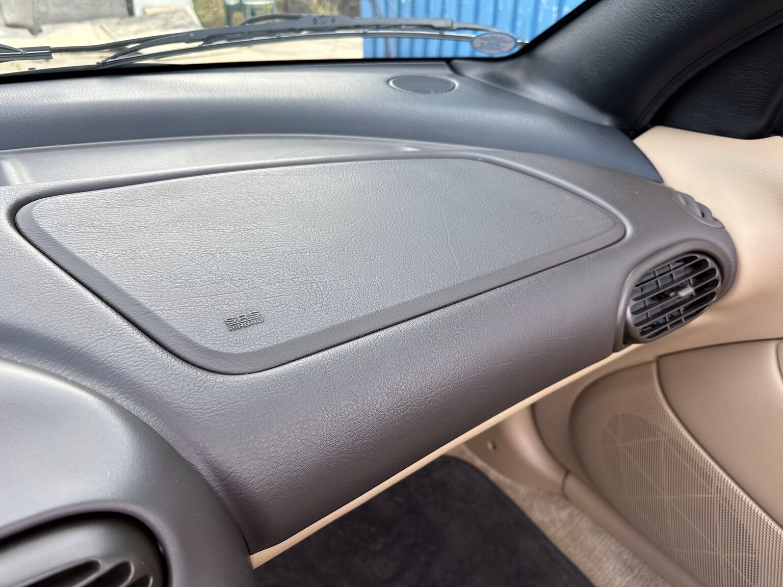 Innenraumfoto von 1996 Chrysler Stratus Cabriolet