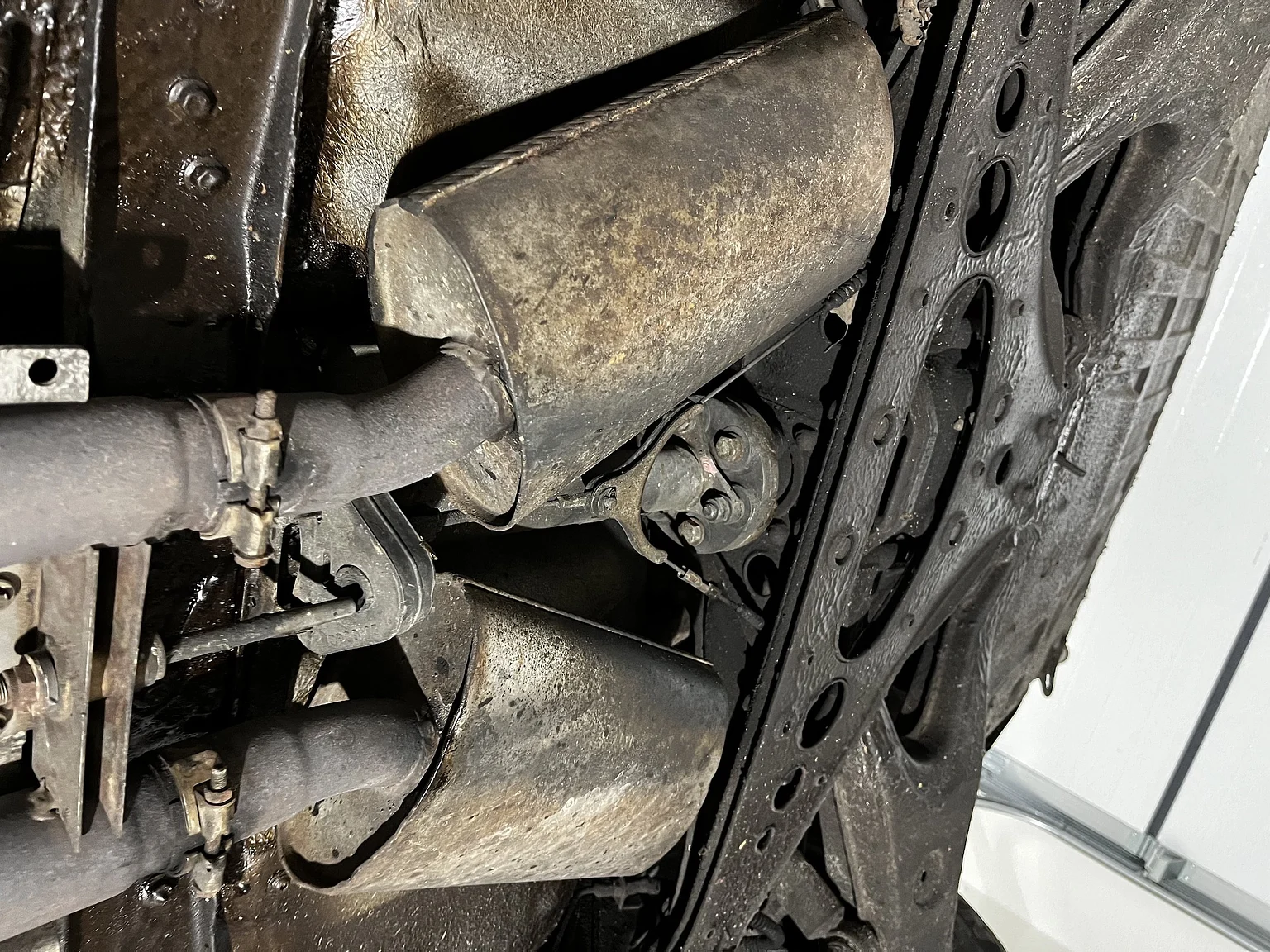 Image of 1991 Jaguar XJ40 Sovereign mechanics (23)