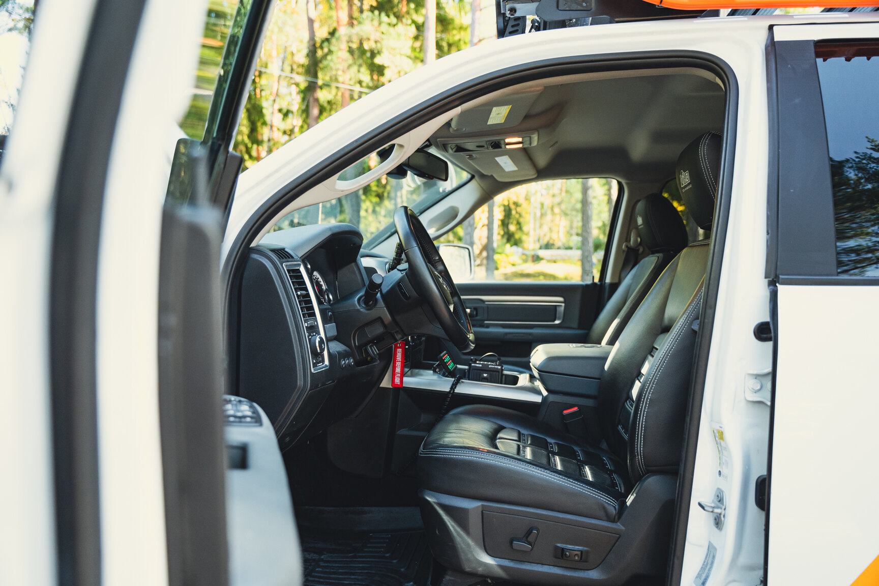 Interiörbild 2017 Dodge Ram 1500 AEV (2)