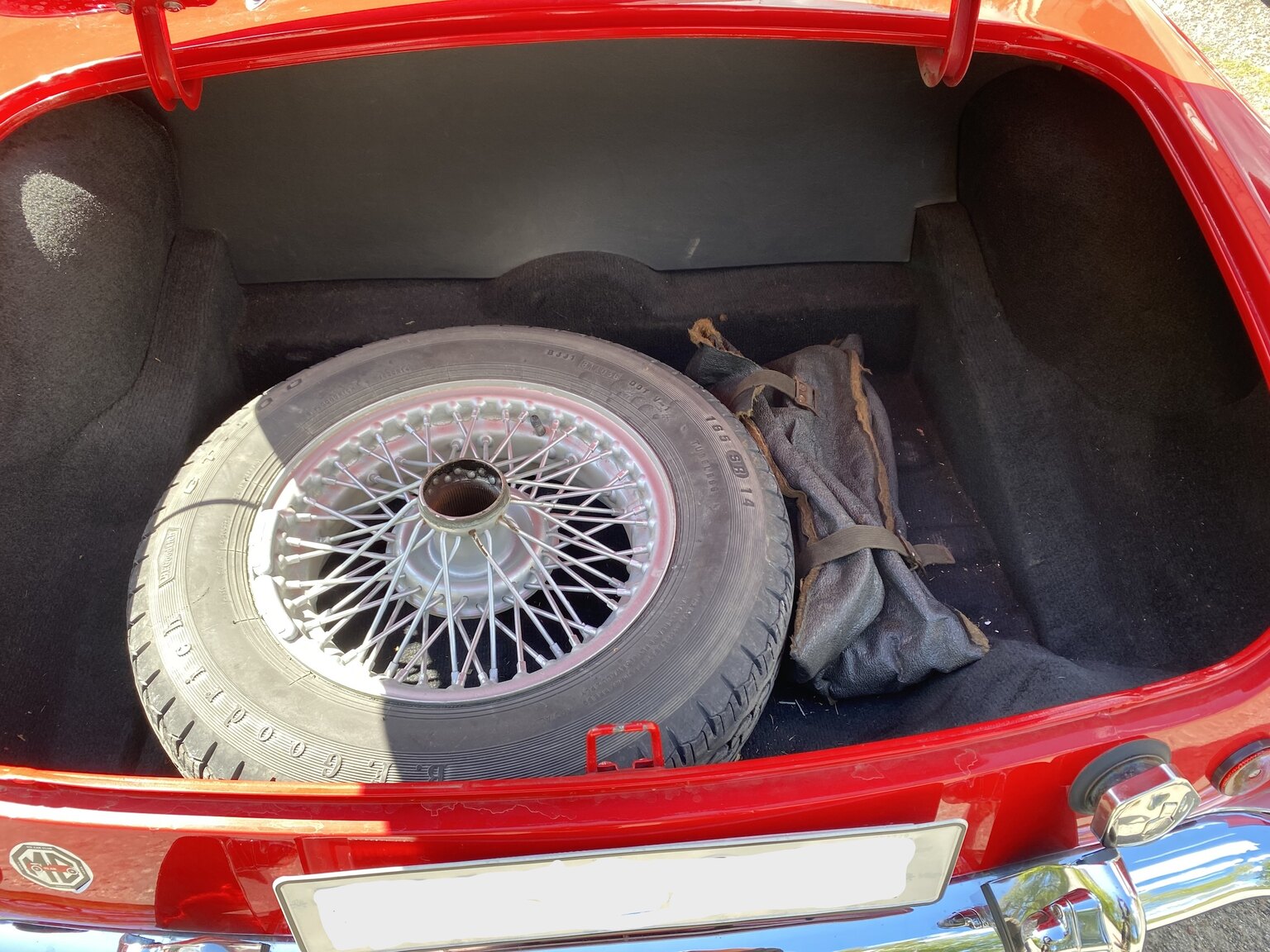 Interior image of 1967 MG MGB 1800