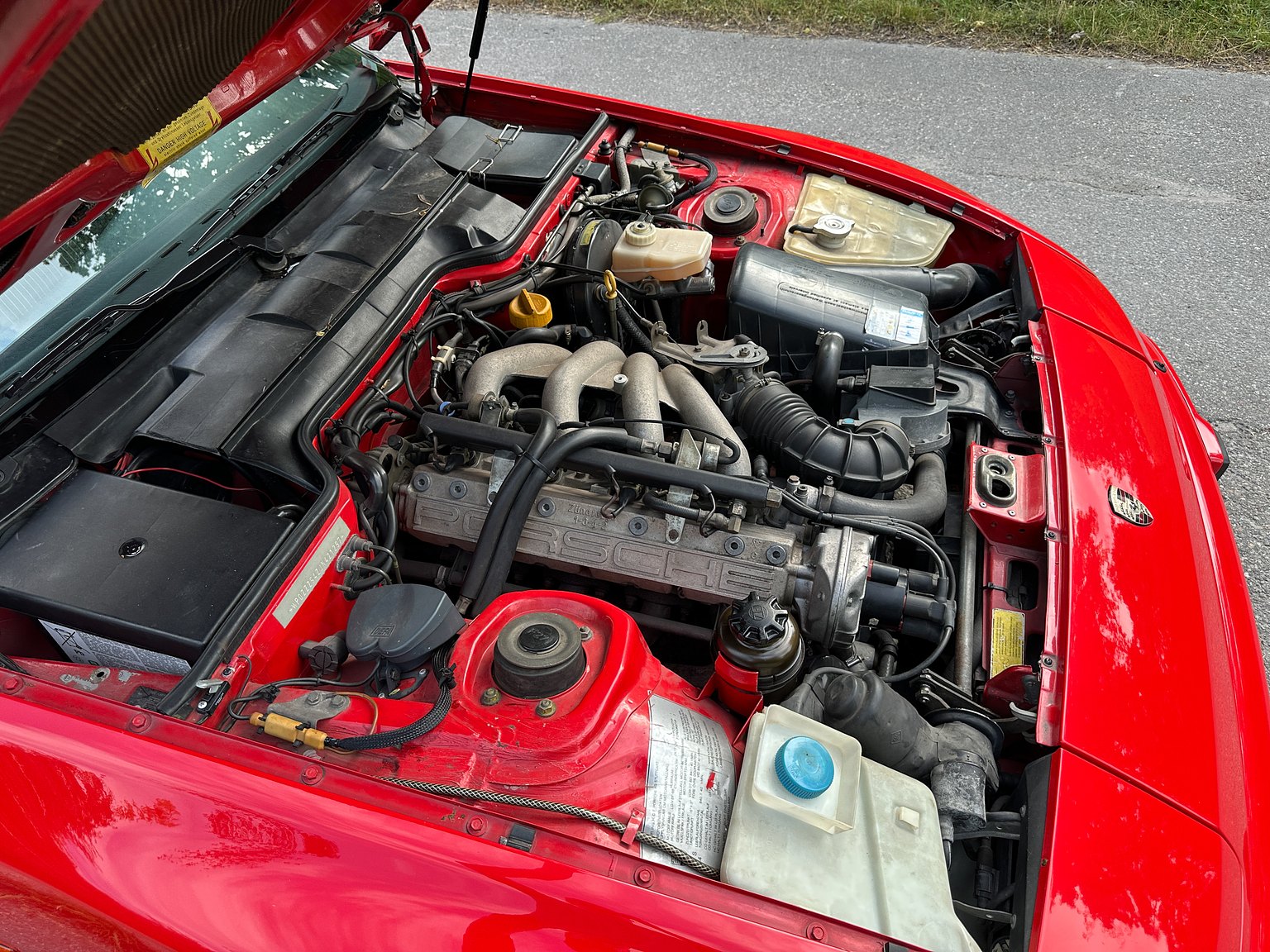 Image of 1988 Porsche 944 mechanics