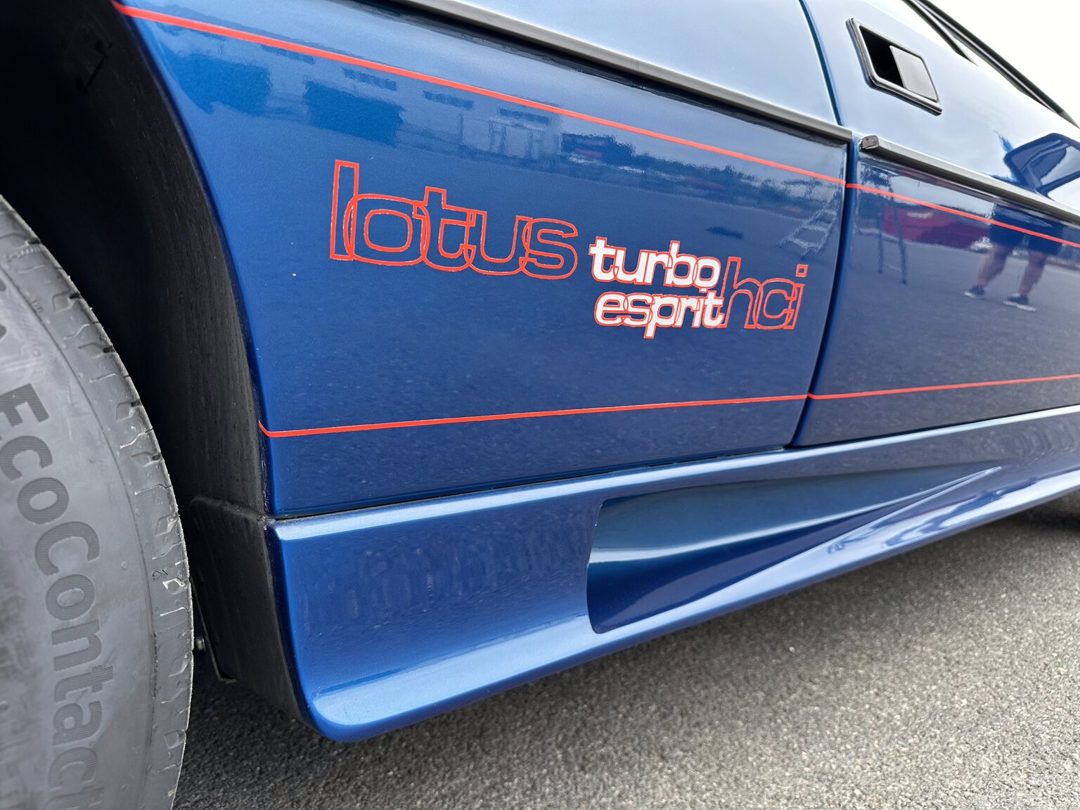 Exteriörbild på 1987 Lotus Esprit Turbo HCi (81)