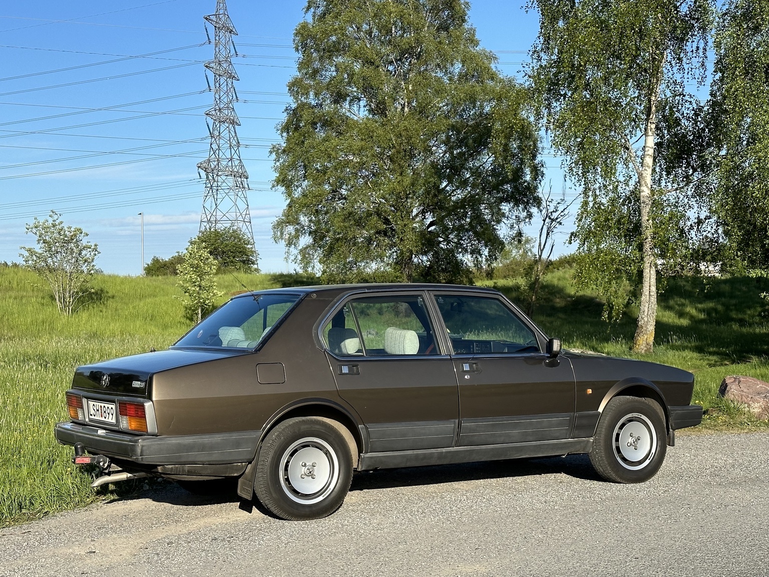 Exteriörbild på 1984 Alfa Romeo Alfetta 2000