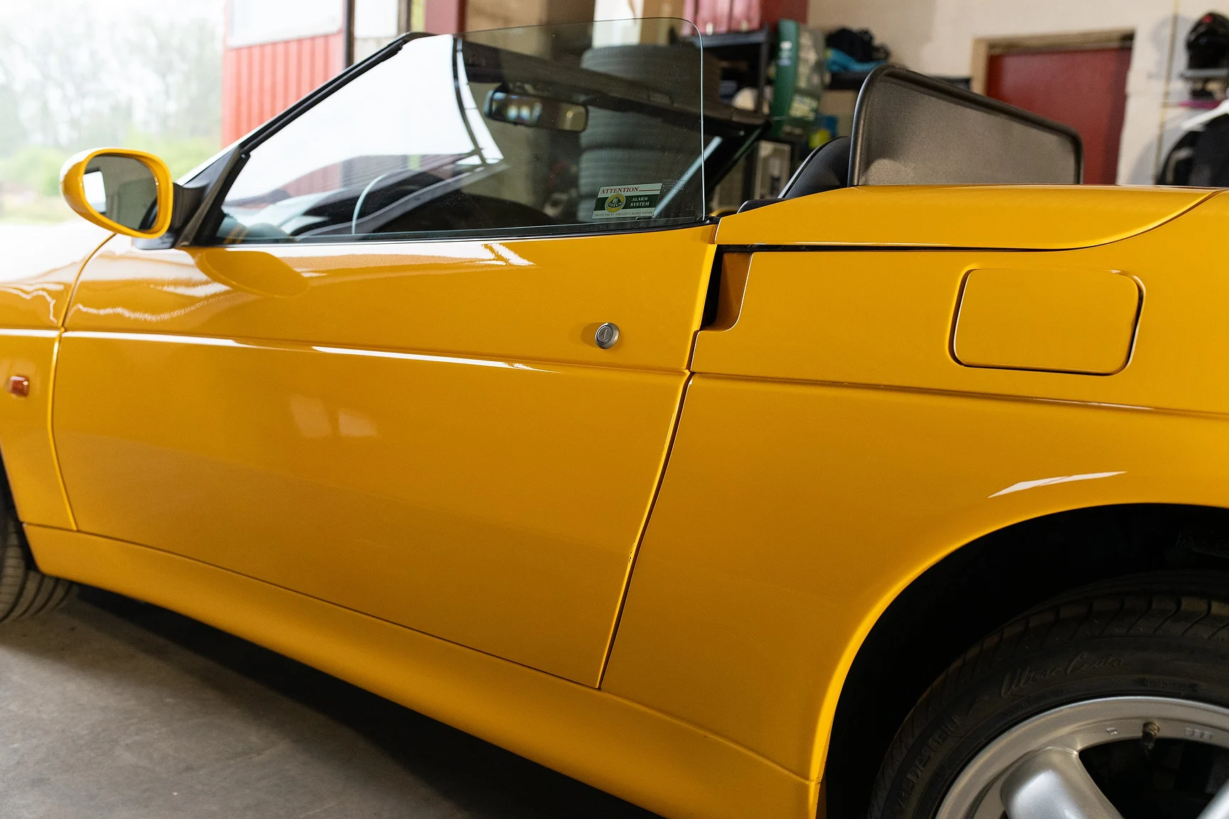 Exteriörbild på 1995 Lotus Elan Roadster (17)