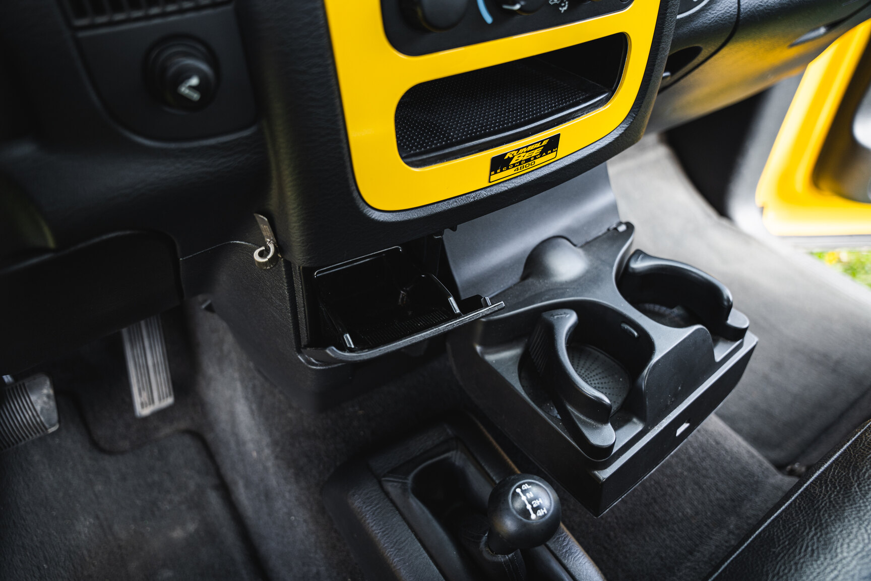 Innenraumfoto von 2005 Dodge Ram 1500 Bumble Bee