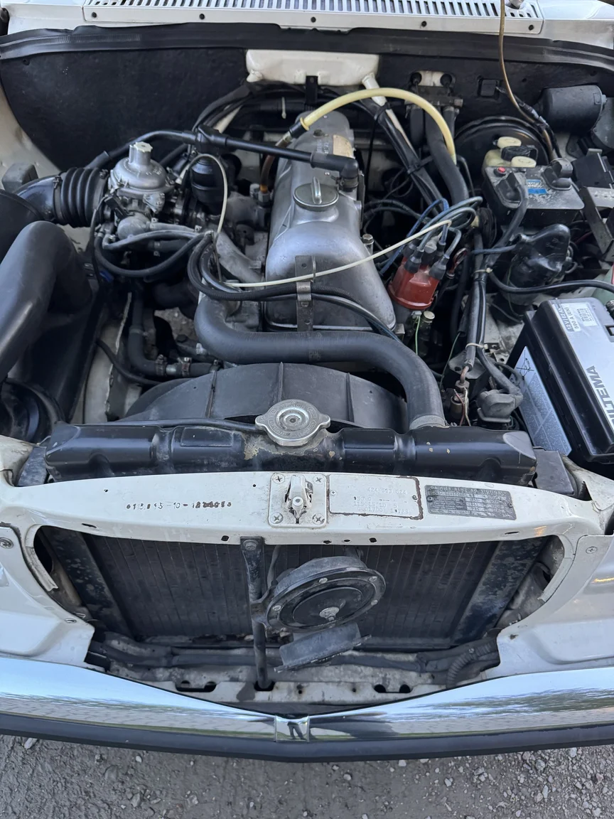 Image of 1972 Mercedes-Benz 200 (10) mechanics