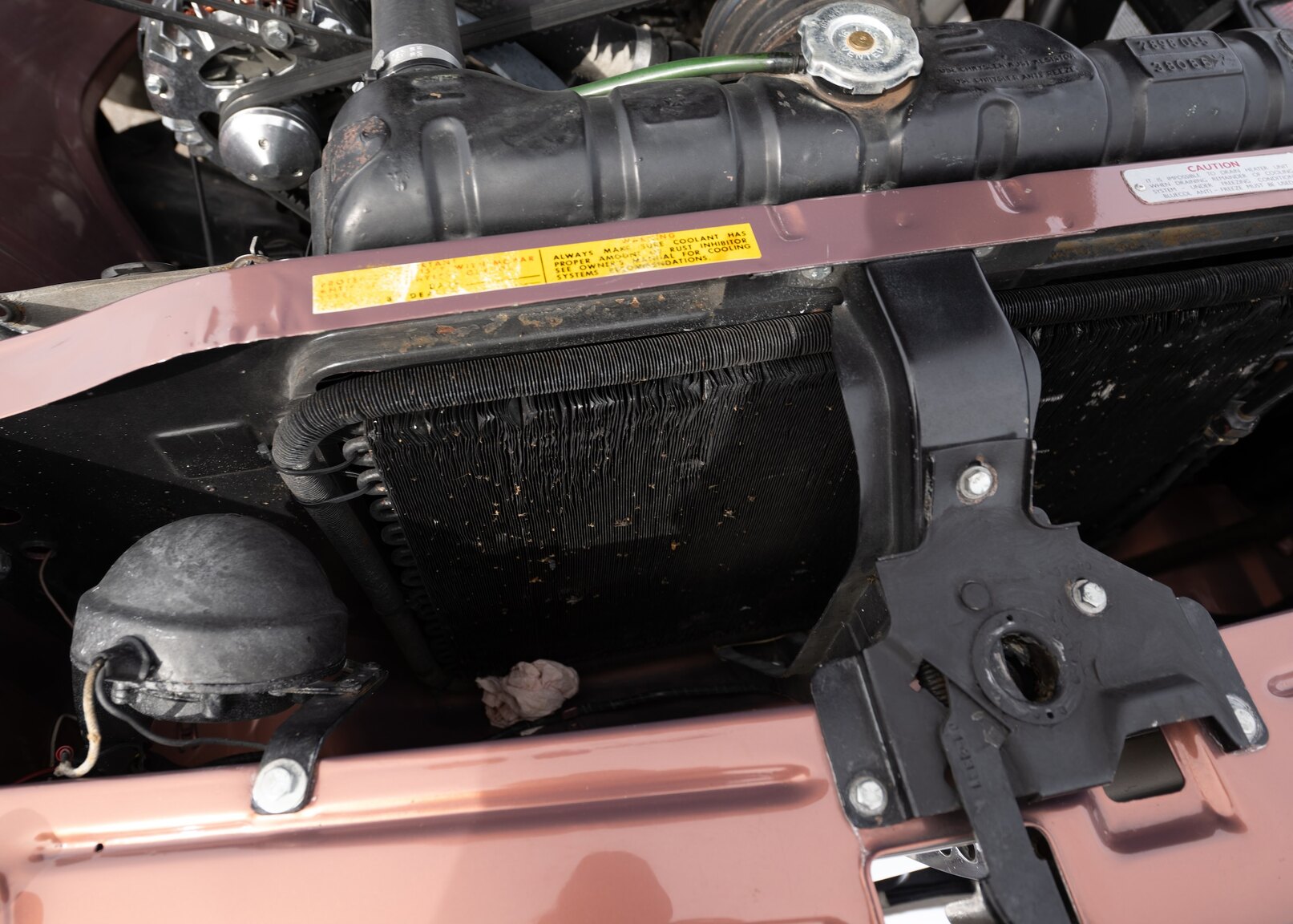 Image of 1961 Chrysler New Yorker Sedan mechanics (22)