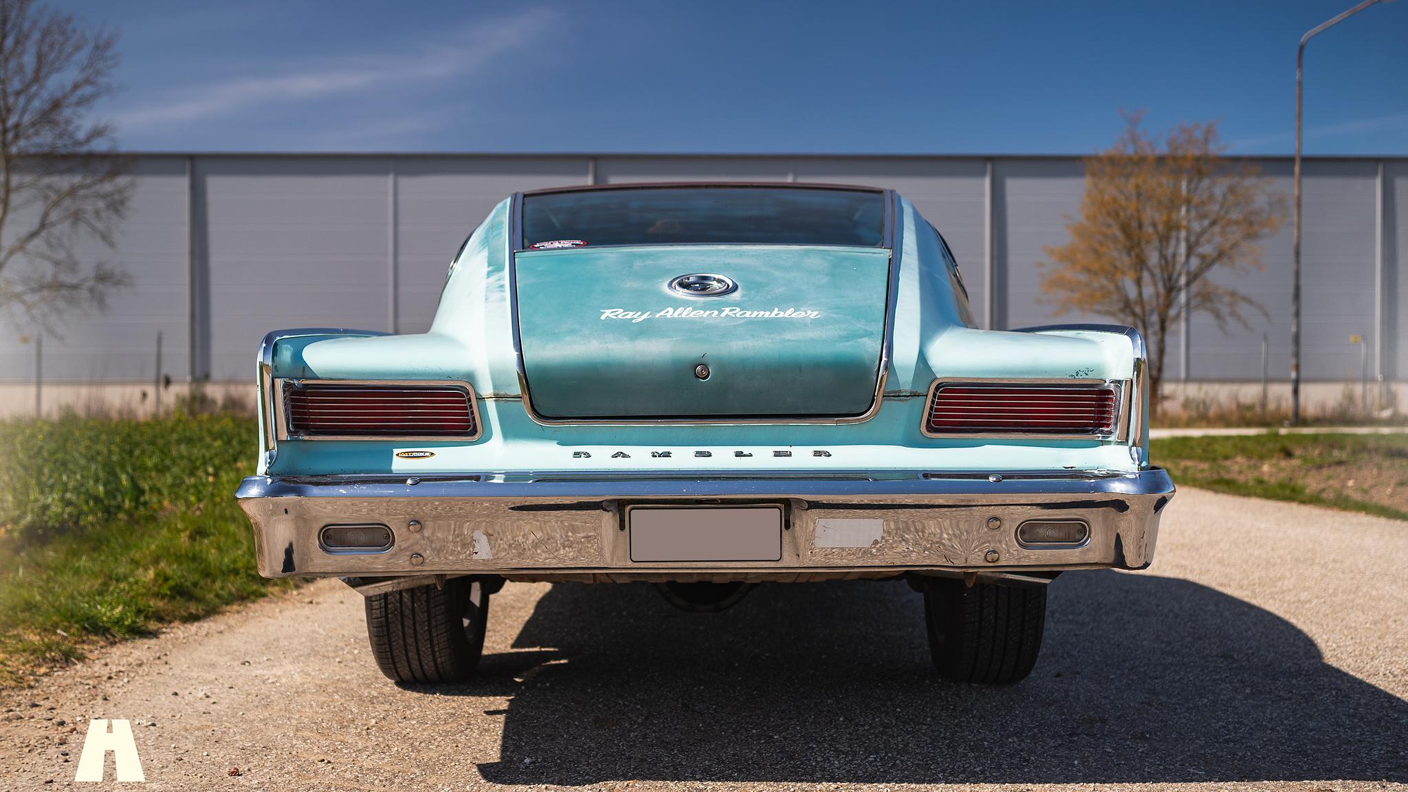 Exteriörbild på 1965 AMC Rambler Marlin 327 CUI 5.4 V8