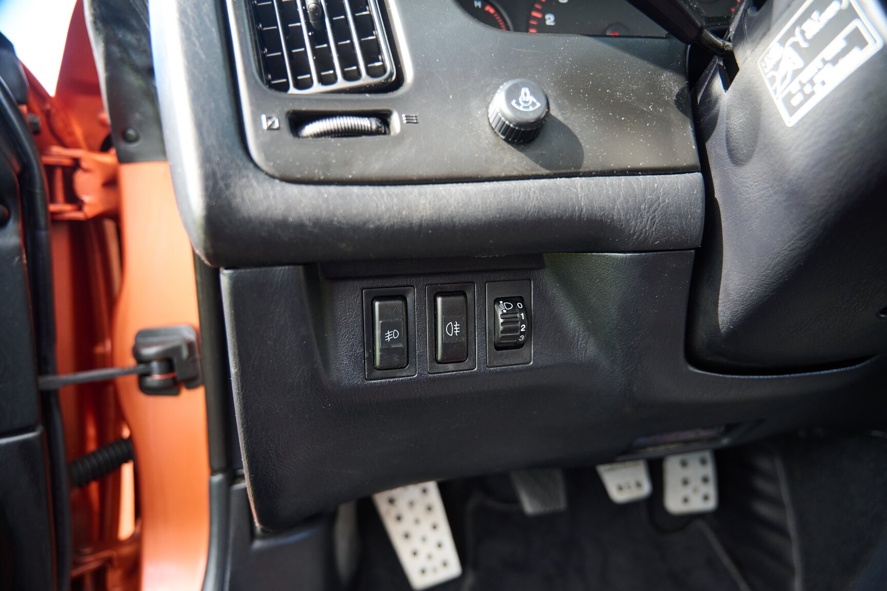 Innenraumfoto von 1999 Toyota MR2 2.0 Turbo