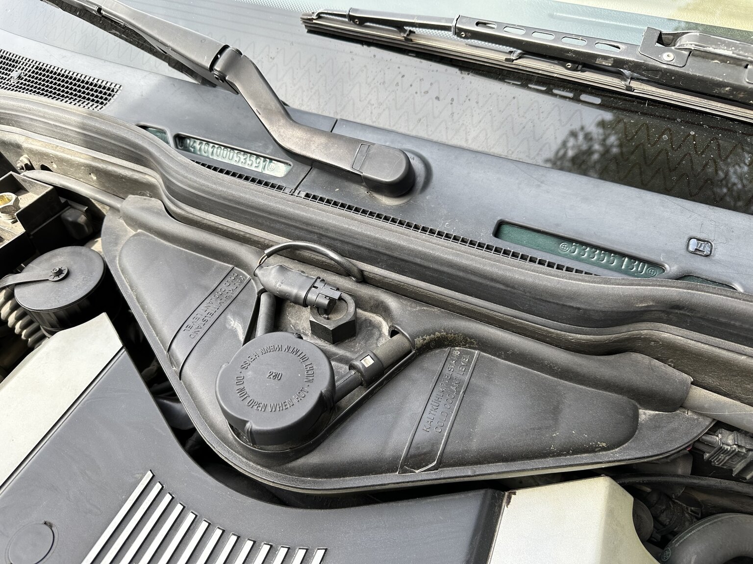 1992 BMW 740iA, Mekanik