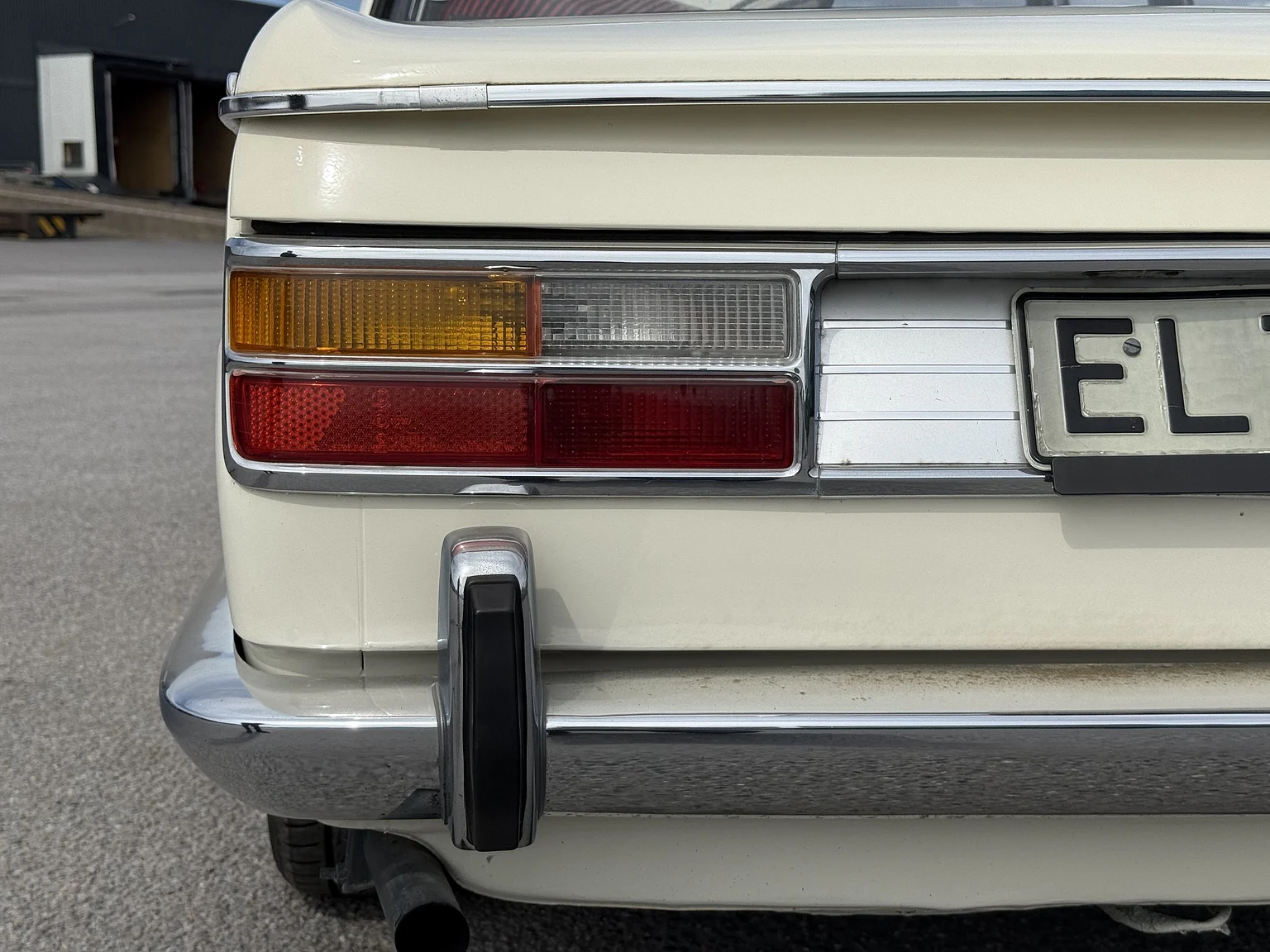Aussenfoto 1970 BMW New Class 4-dörrars Sedan (39)