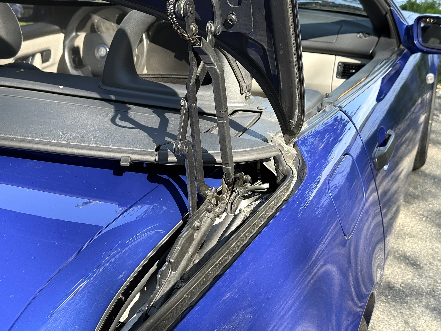 Innenraumfoto von 1997 Mercedes-Benz 230 SLK (63)