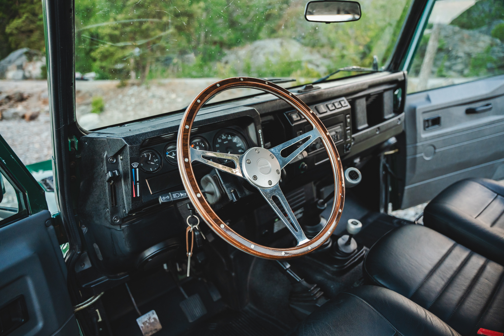 Innenraumfoto von 2003 Land Rover Defender TD5 90 Pickup (9)