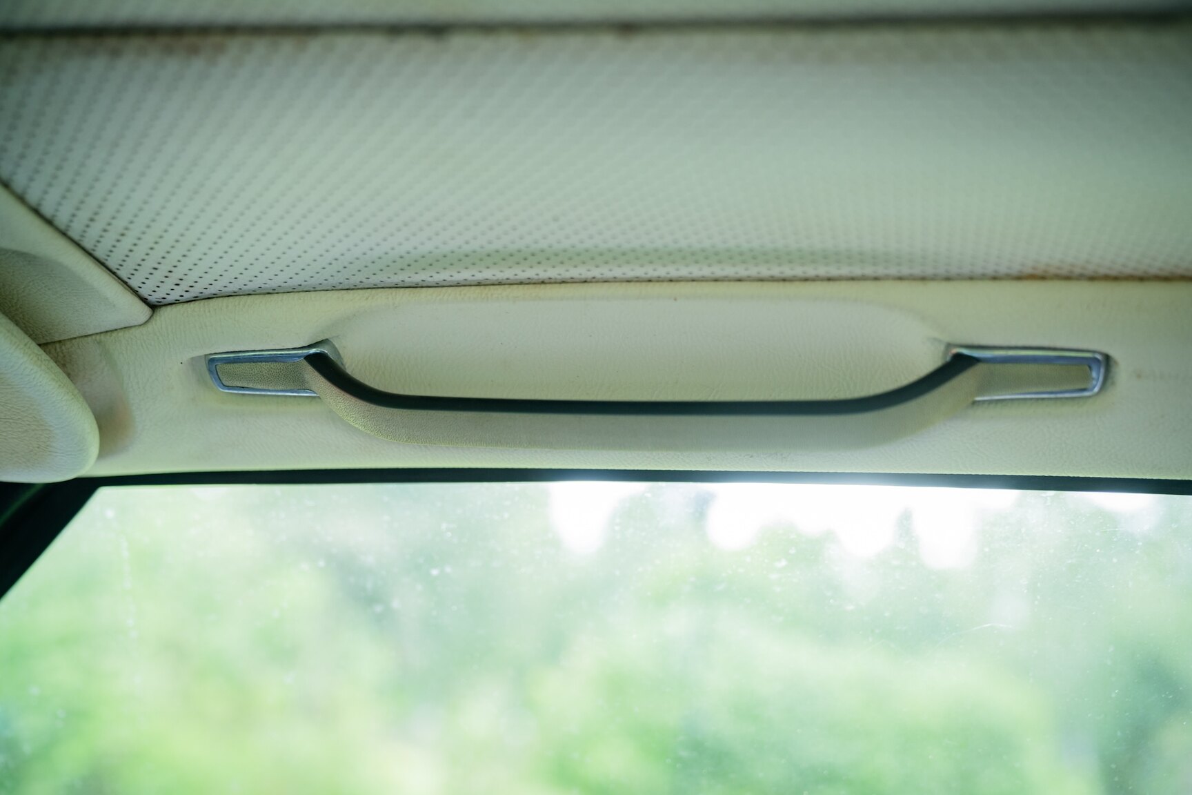 Interior image of 1975 Mercedes-Benz 350 SLC